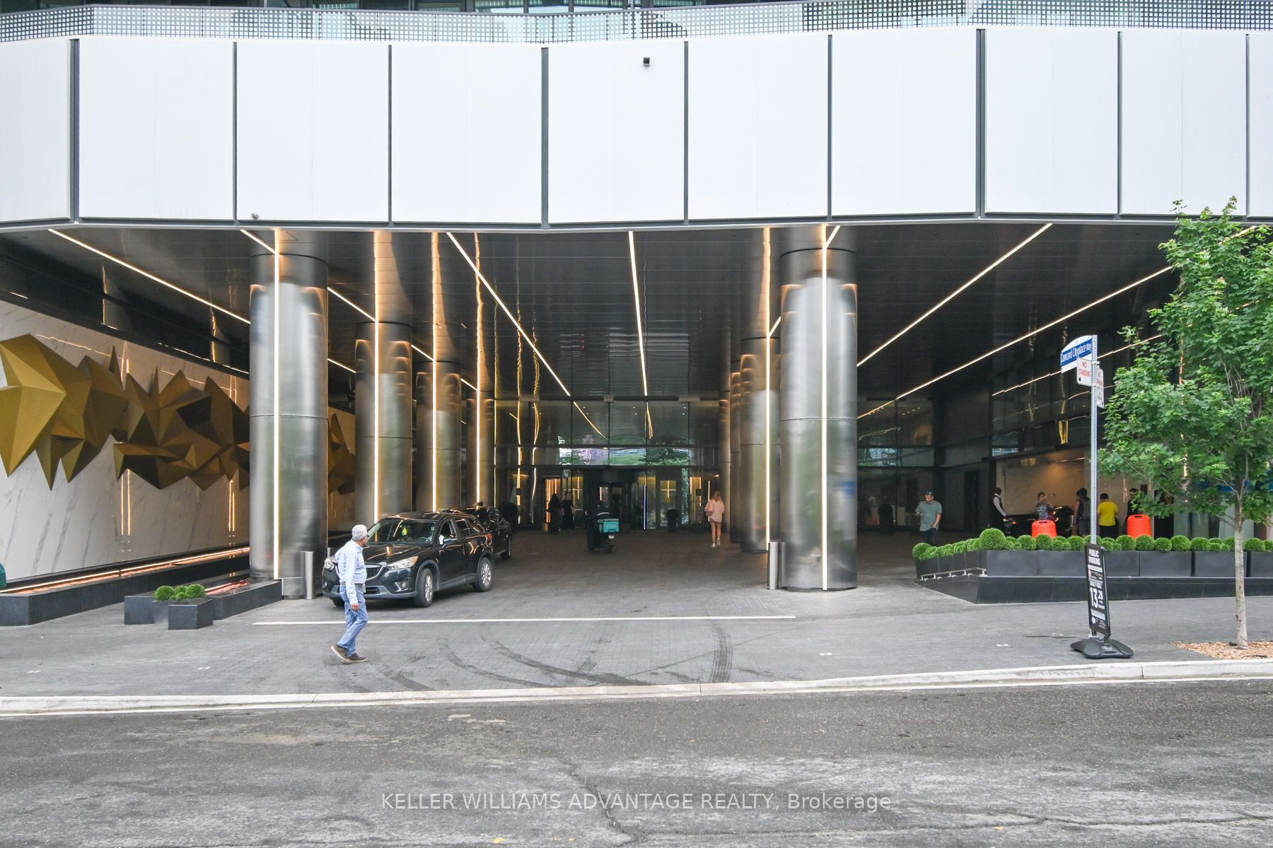 3 Concord City Place Way 4812, Toronto, ON M5V 0X4 photo 2