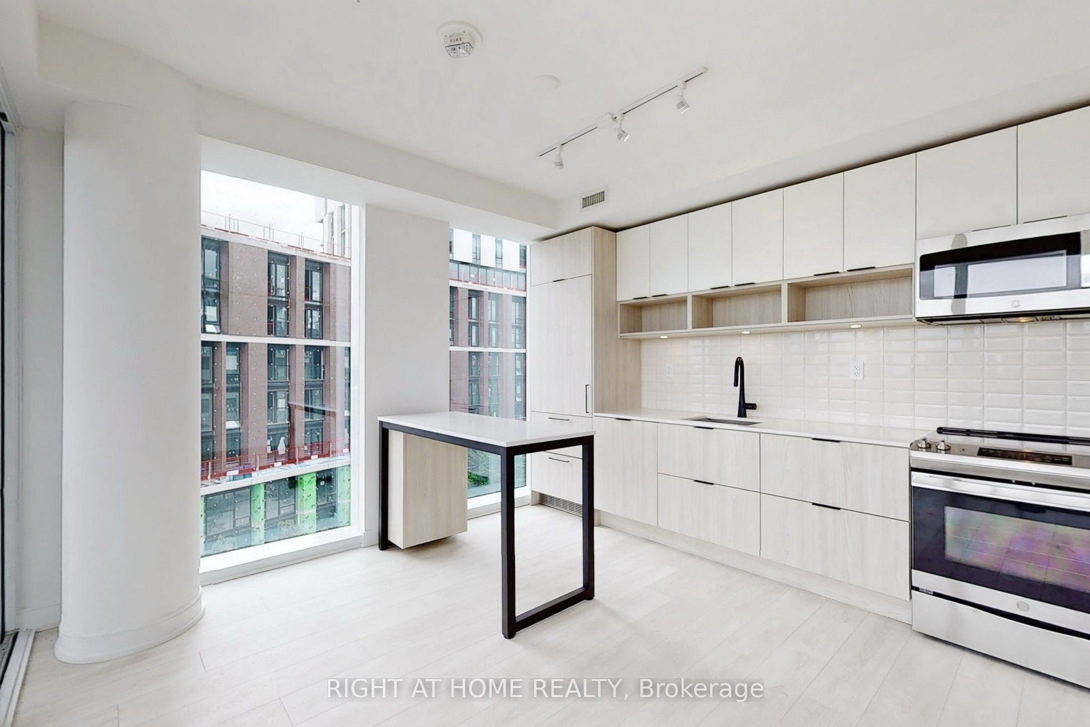 180 Mills Street S546, Toronto, ON M5A 0V6 photo 5
