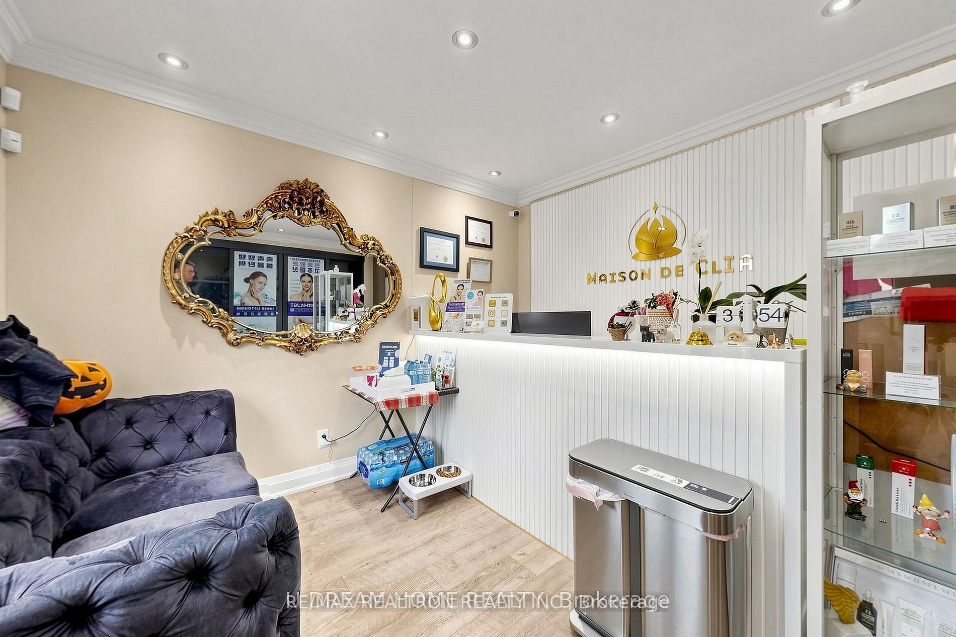 99 Sheppard Avenue E, Toronto, ON M2N 3A3 photo 3