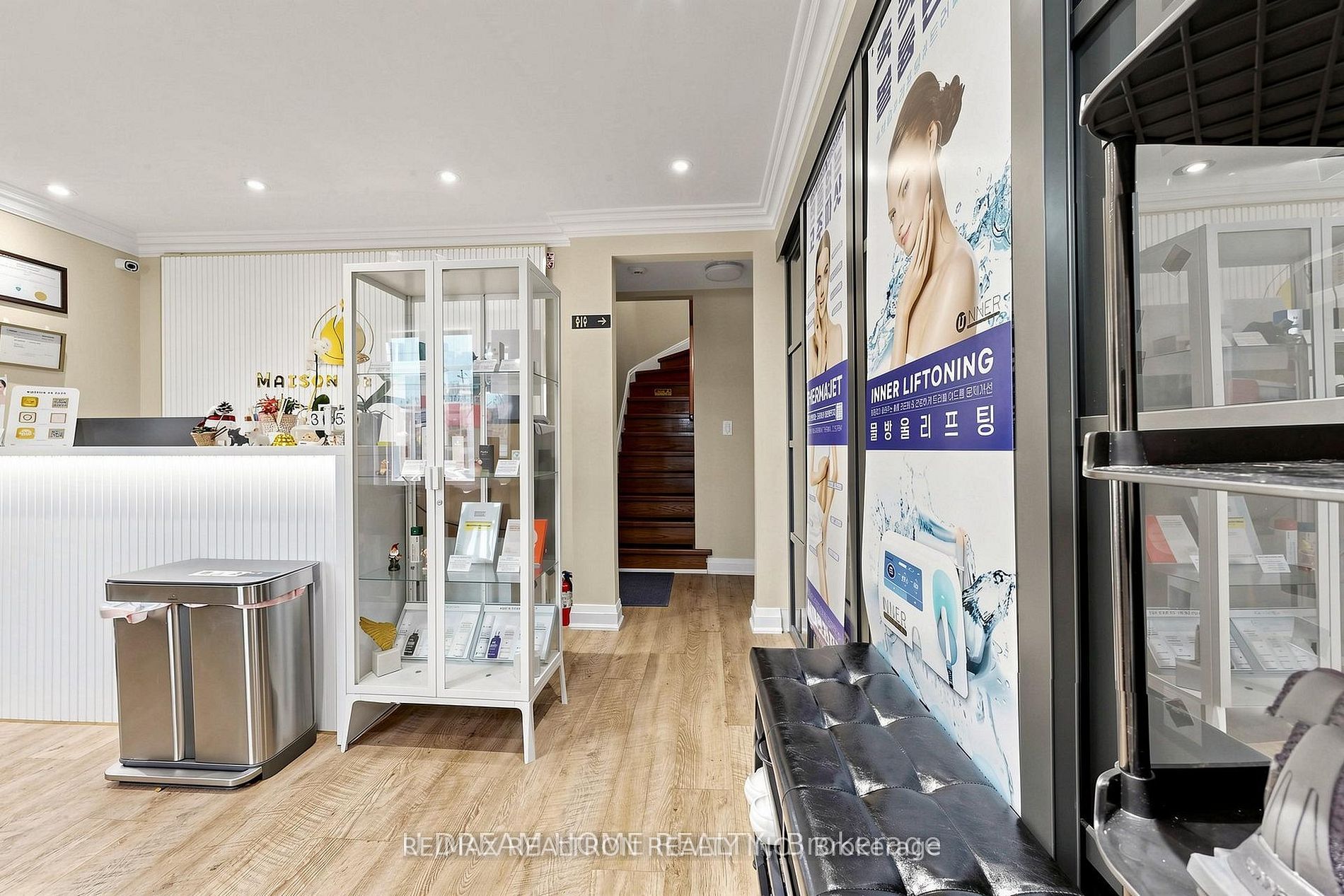 99 Sheppard Avenue E, Toronto, ON M2N 3A3 photo 5