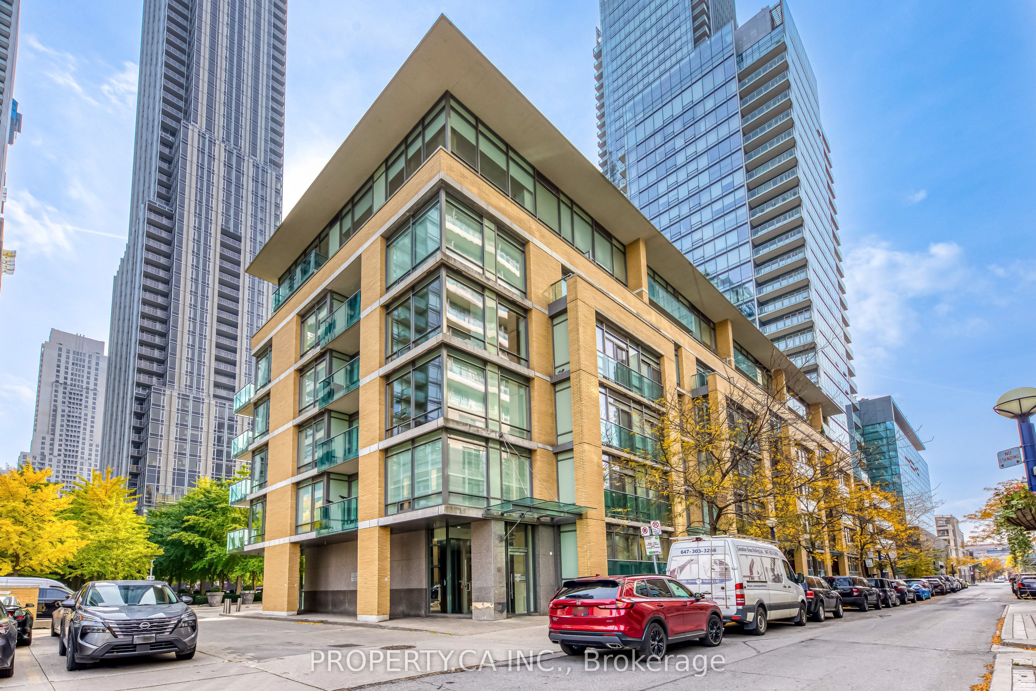 21 Scollard Street 406, Toronto, ON M5R 1G1 photo 2