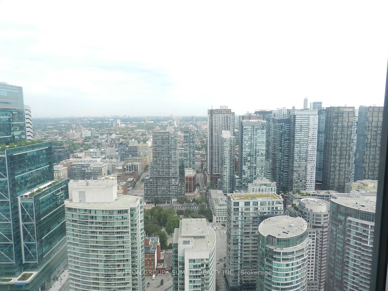 1 Concord Cityplace Way 5601, Toronto, ON M5V 0X3 photo 2