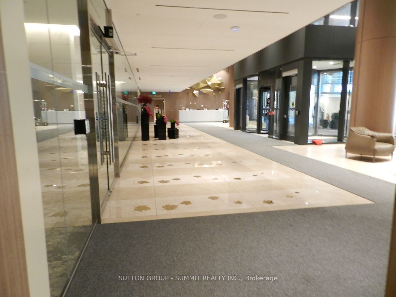 1 Concord Cityplace Way 5601, Toronto, ON M5V 0X3 photo 3