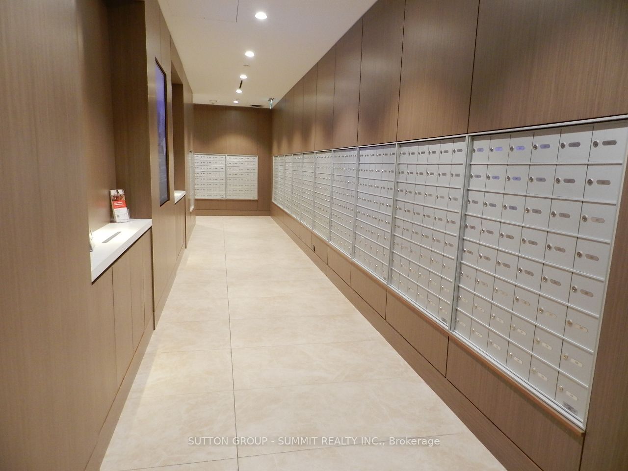 1 Concord Cityplace Way 5601, Toronto, ON M5V 0X3 photo 5