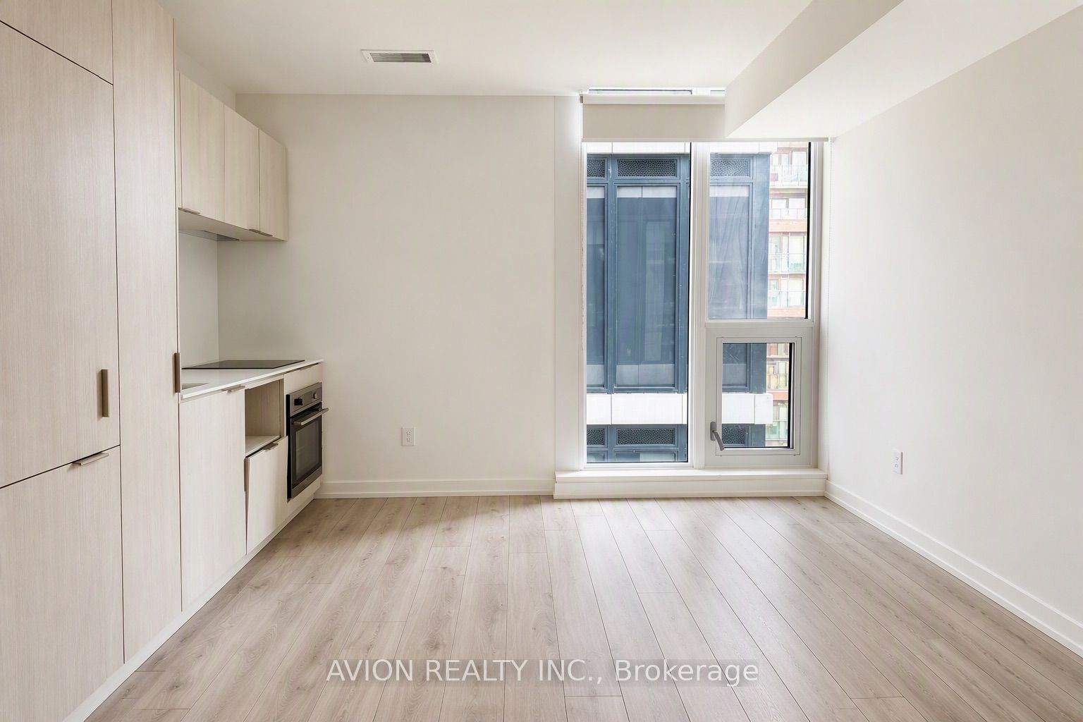 77 Shuter Street 731, Toronto, ON M5B 0B8 photo 3