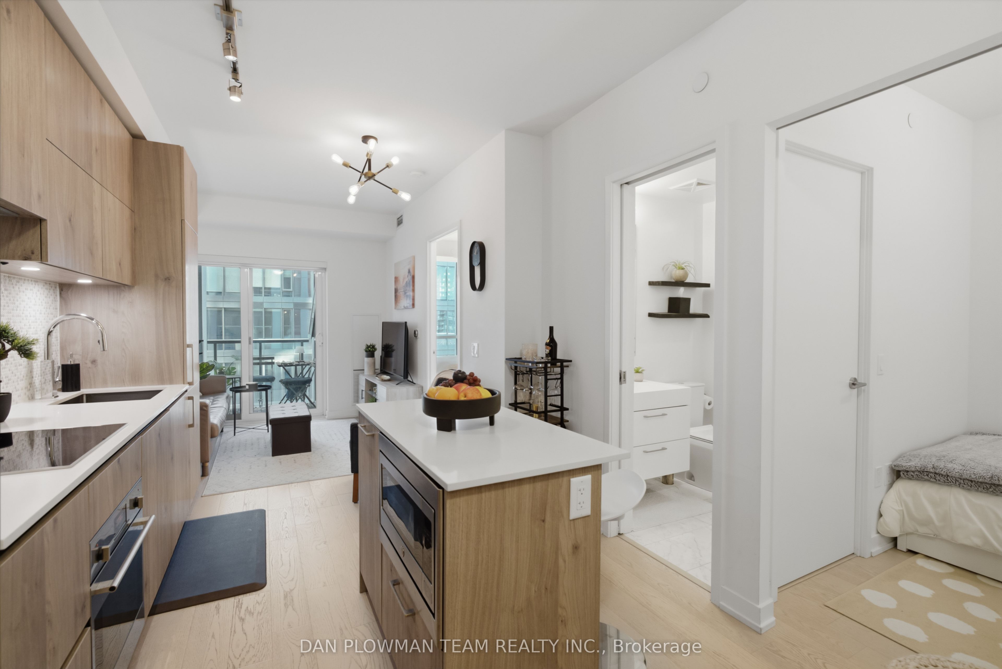 1 Yorkville Avenue 901, Toronto, ON M4W 0B1 photo 5