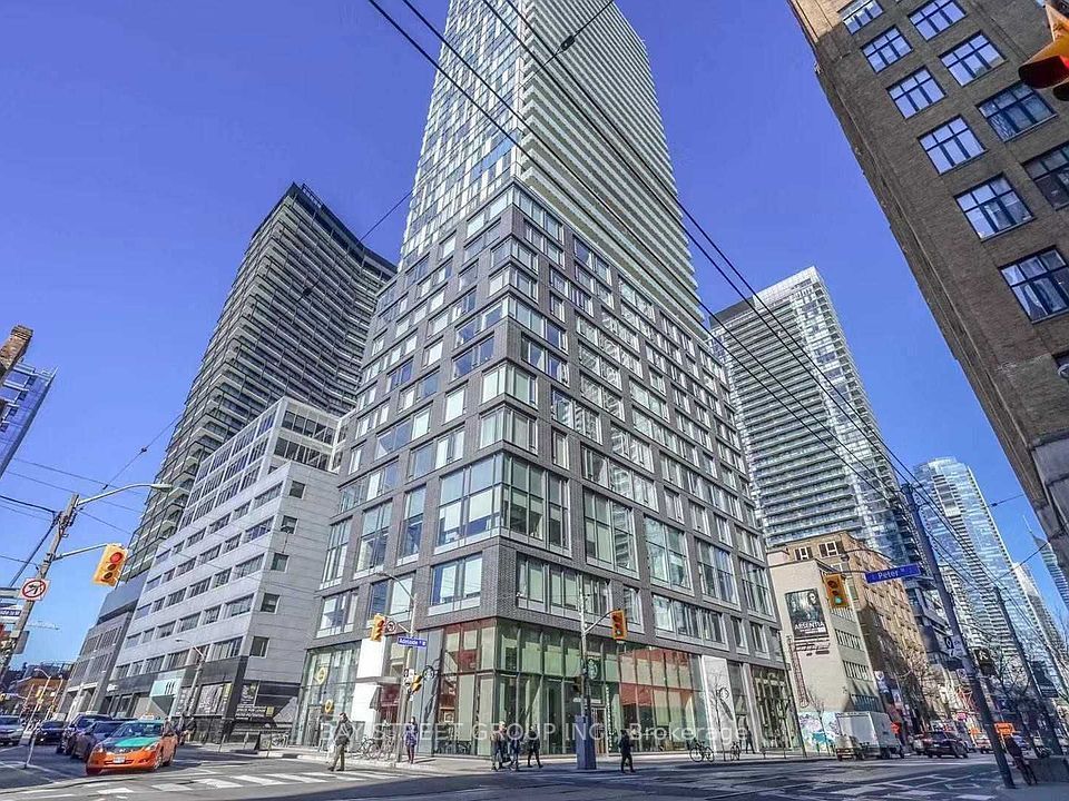 101 Peter Street 2611, Toronto, ON M5V 0G6