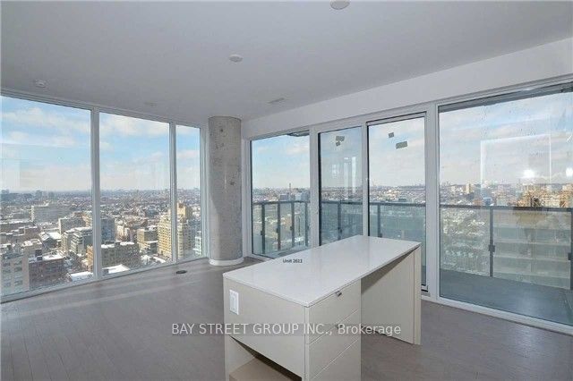 101 Peter Street 2611, Toronto, ON M5V 0G6 photo 5