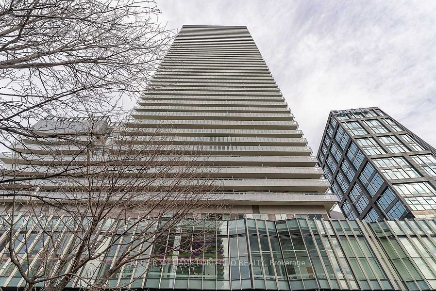 15 Lower Jarvis Street 1208, Toronto, ON M5E 1R7