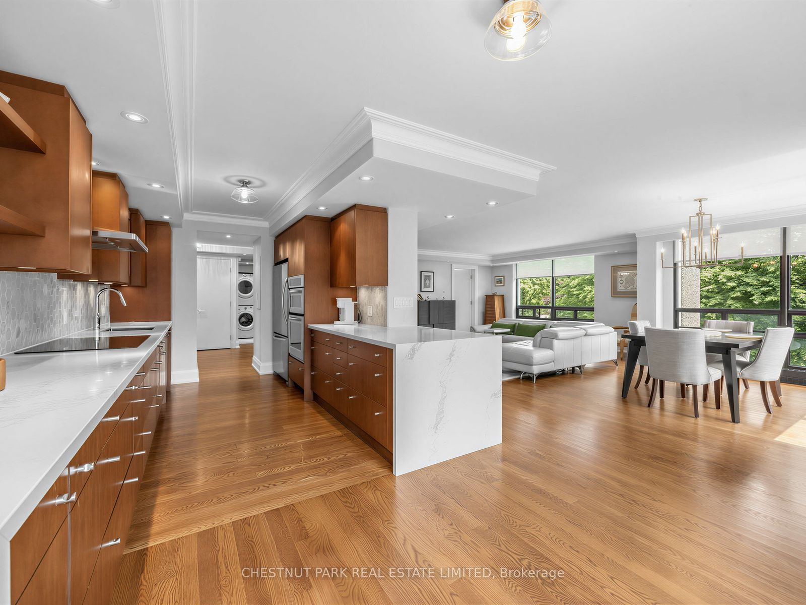 625 Avenue Road 304, Toronto, ON M4V 2K7 photo 5