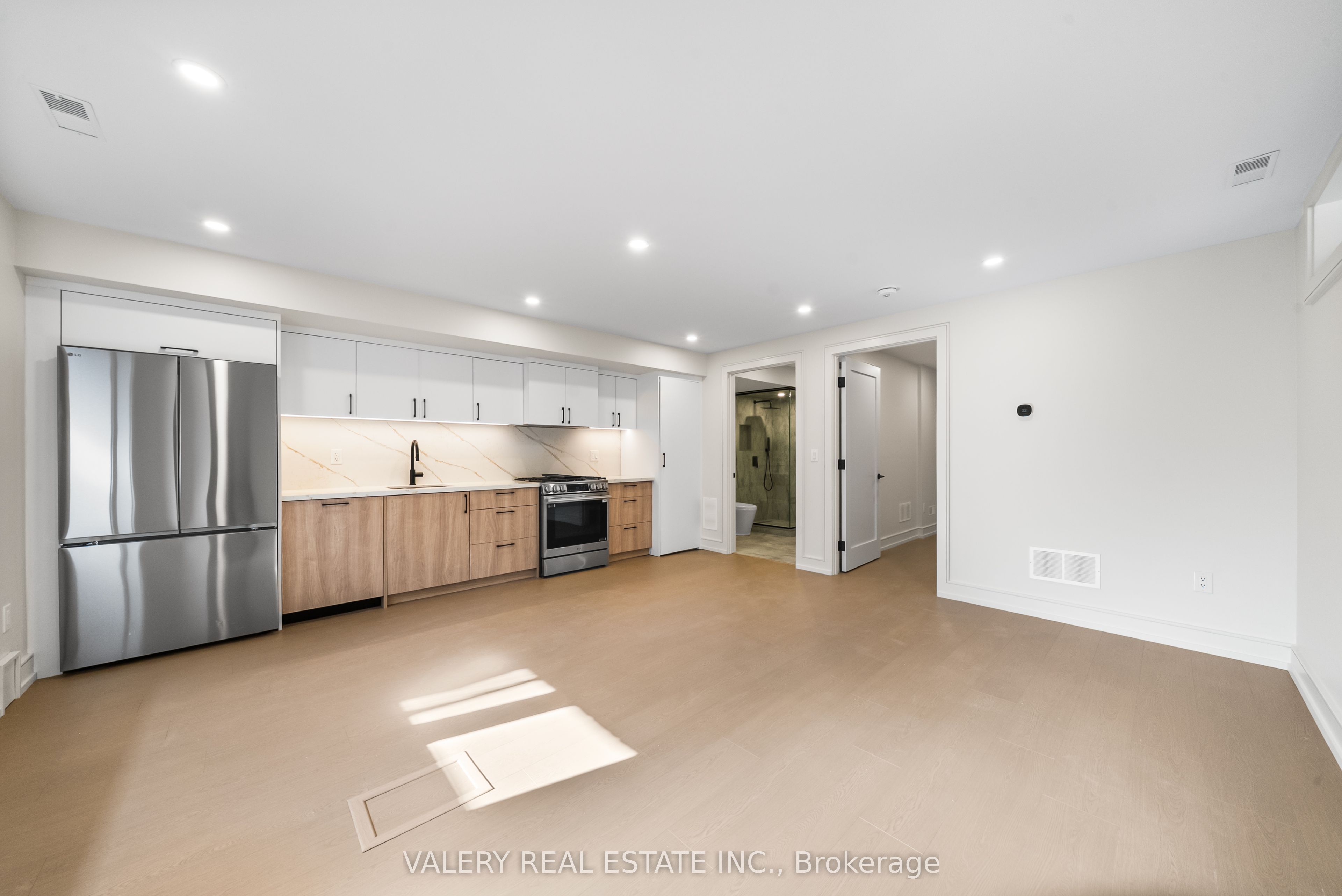 131 Dovercourt Road BSMT, Toronto, ON M6J 3C5 photo 4