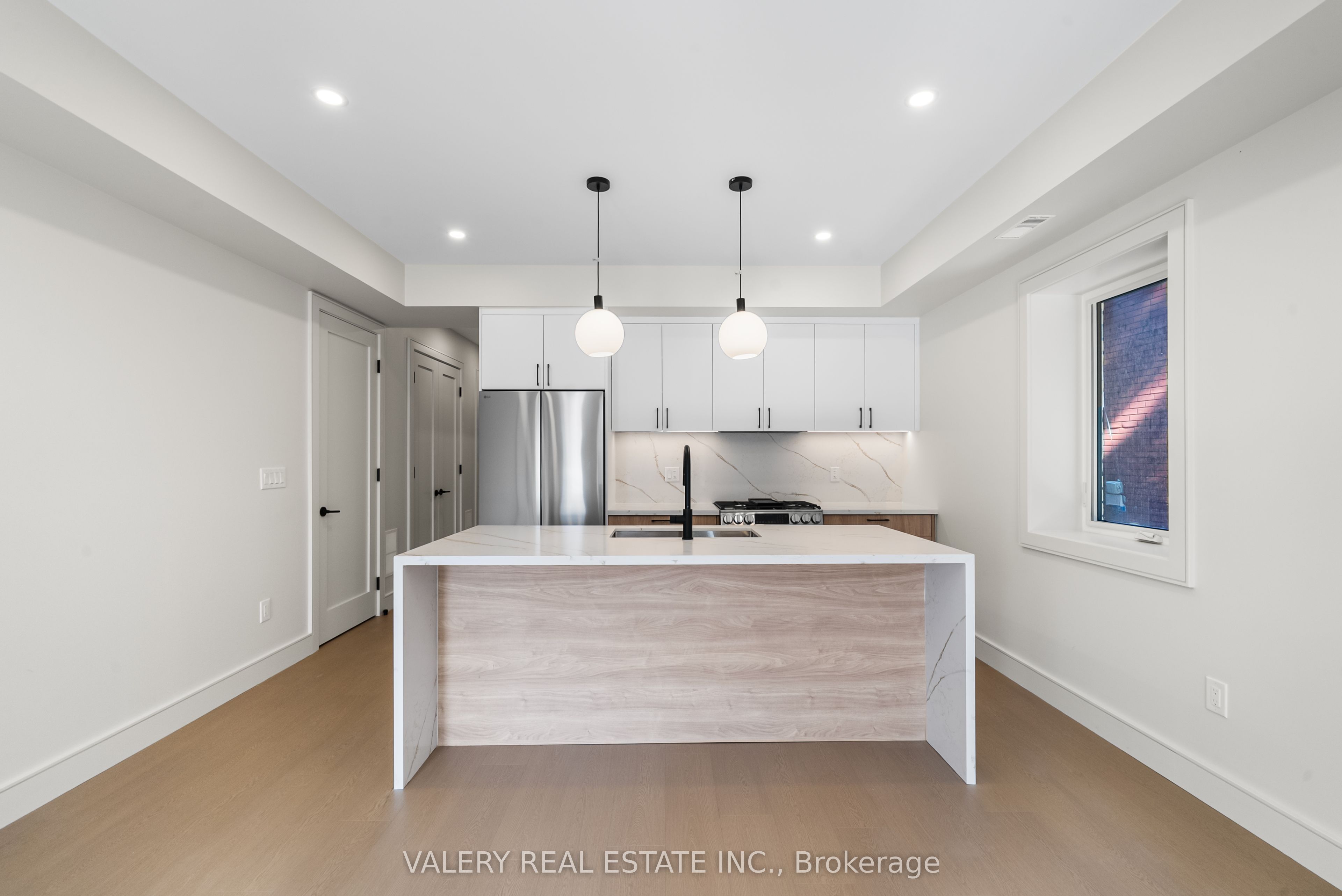 131 Dovercourt Road Main, Toronto, ON M6J 3C5 photo 4