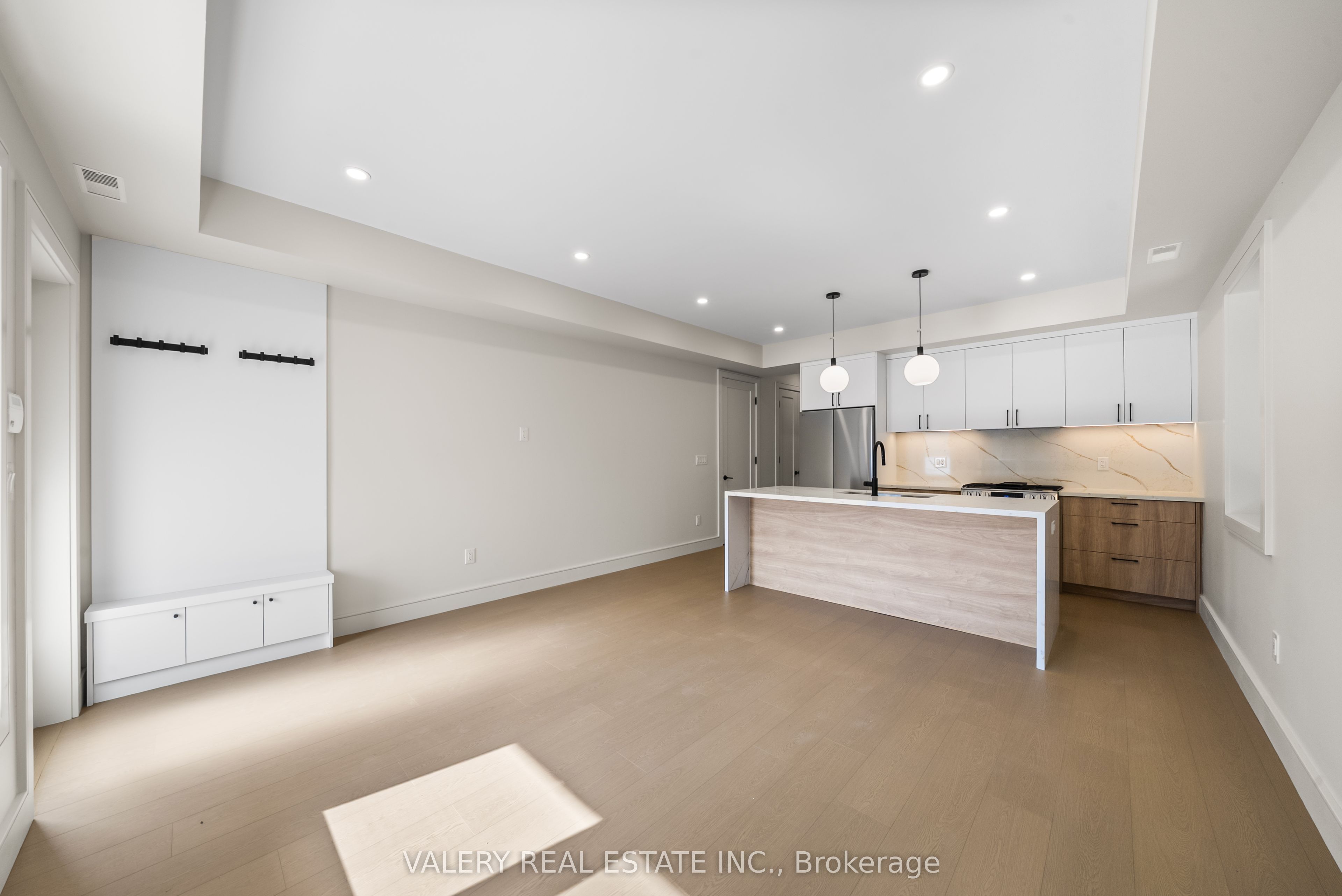 131 Dovercourt Road Main, Toronto, ON M6J 3C5 photo 5
