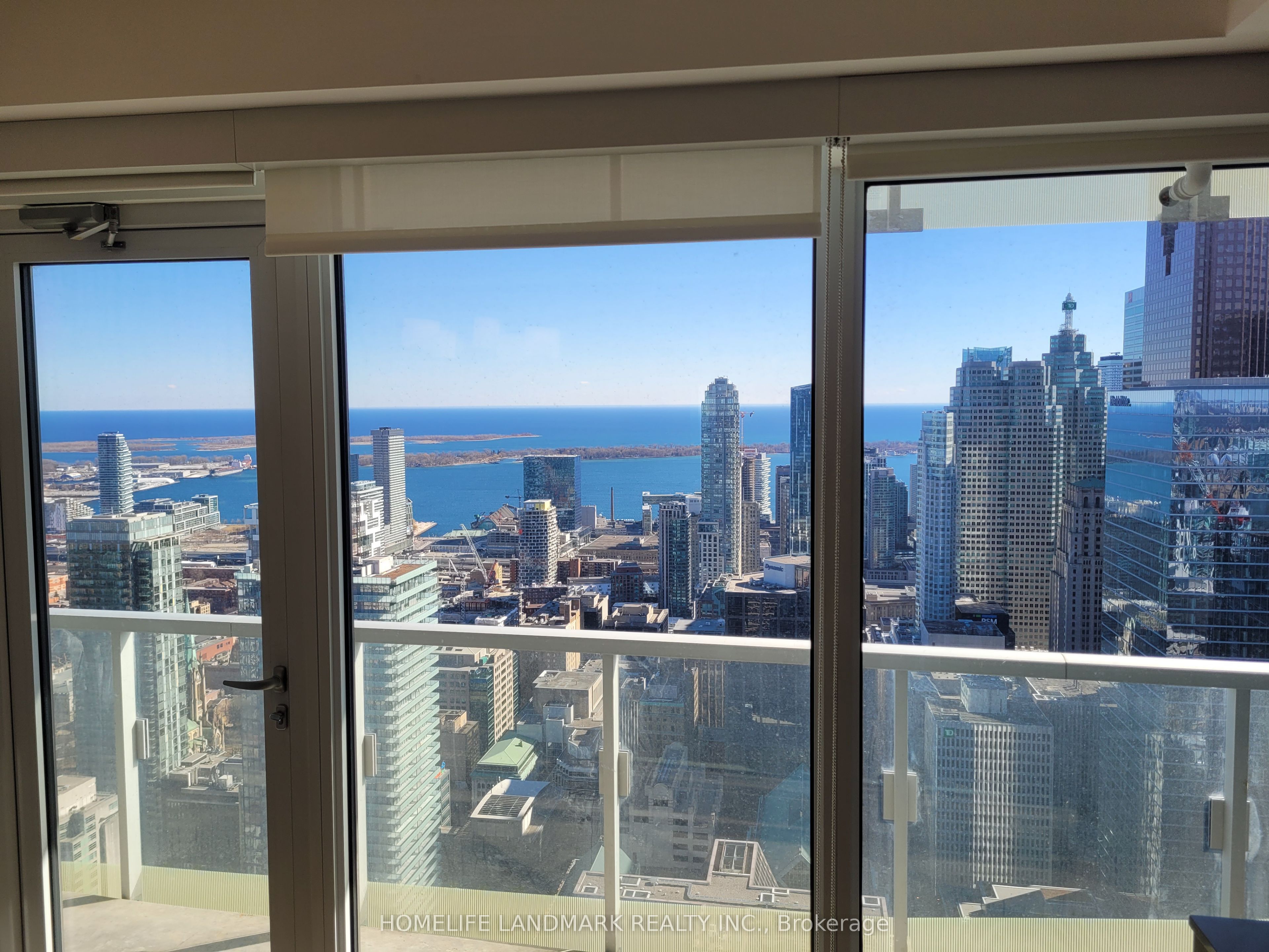 197 Yonge Street 5508, Toronto, ON M5B 1M4 photo 3