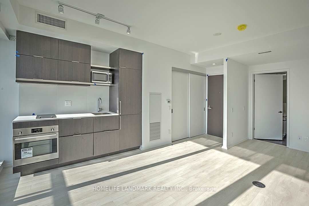197 Yonge Street 5508, Toronto, ON M5B 1M4 photo 4