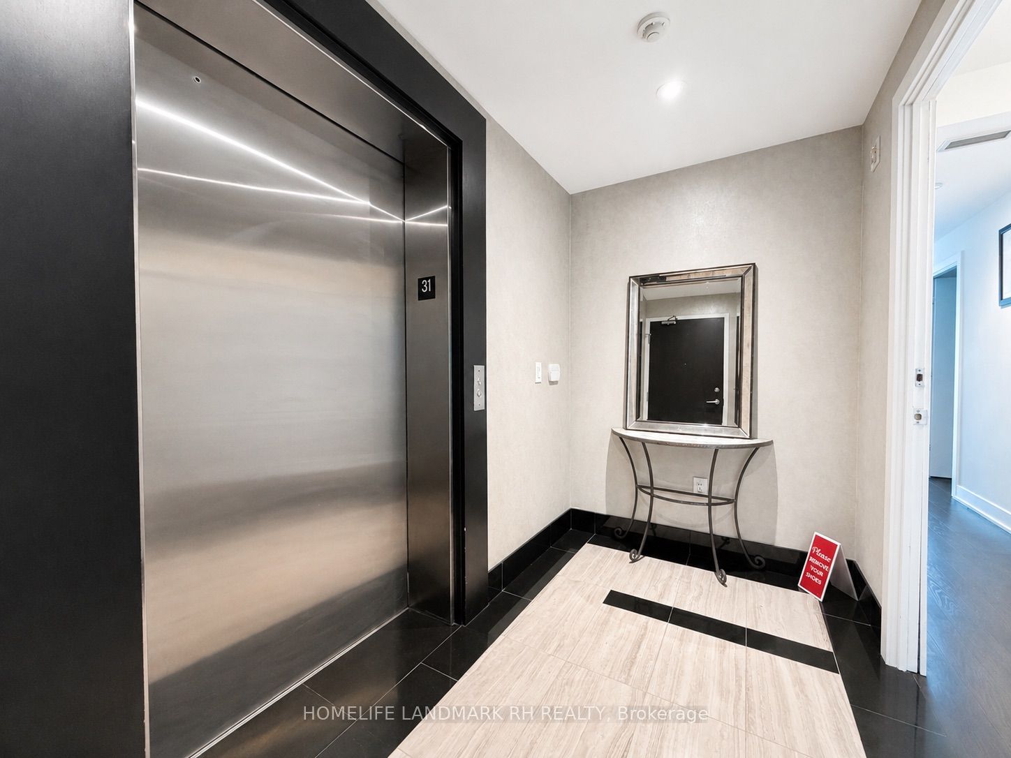 38 Dan Leckie Way 3101, Toronto, ON M5V 2V6 photo 2