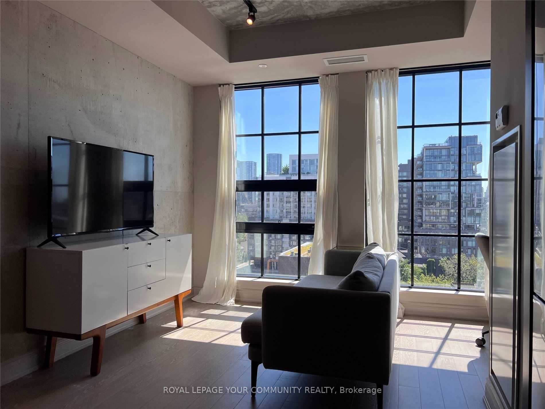 608 W Richmond Street W 915, Toronto, ON M5V 0N9 photo 2