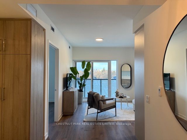 863 St Clair Avenue 603, Toronto, ON M6C 0B2 photo 4