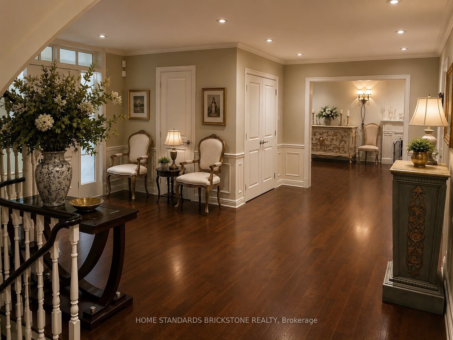 2 Zaharias Court, Toronto, ON M2L 2H6 photo 2
