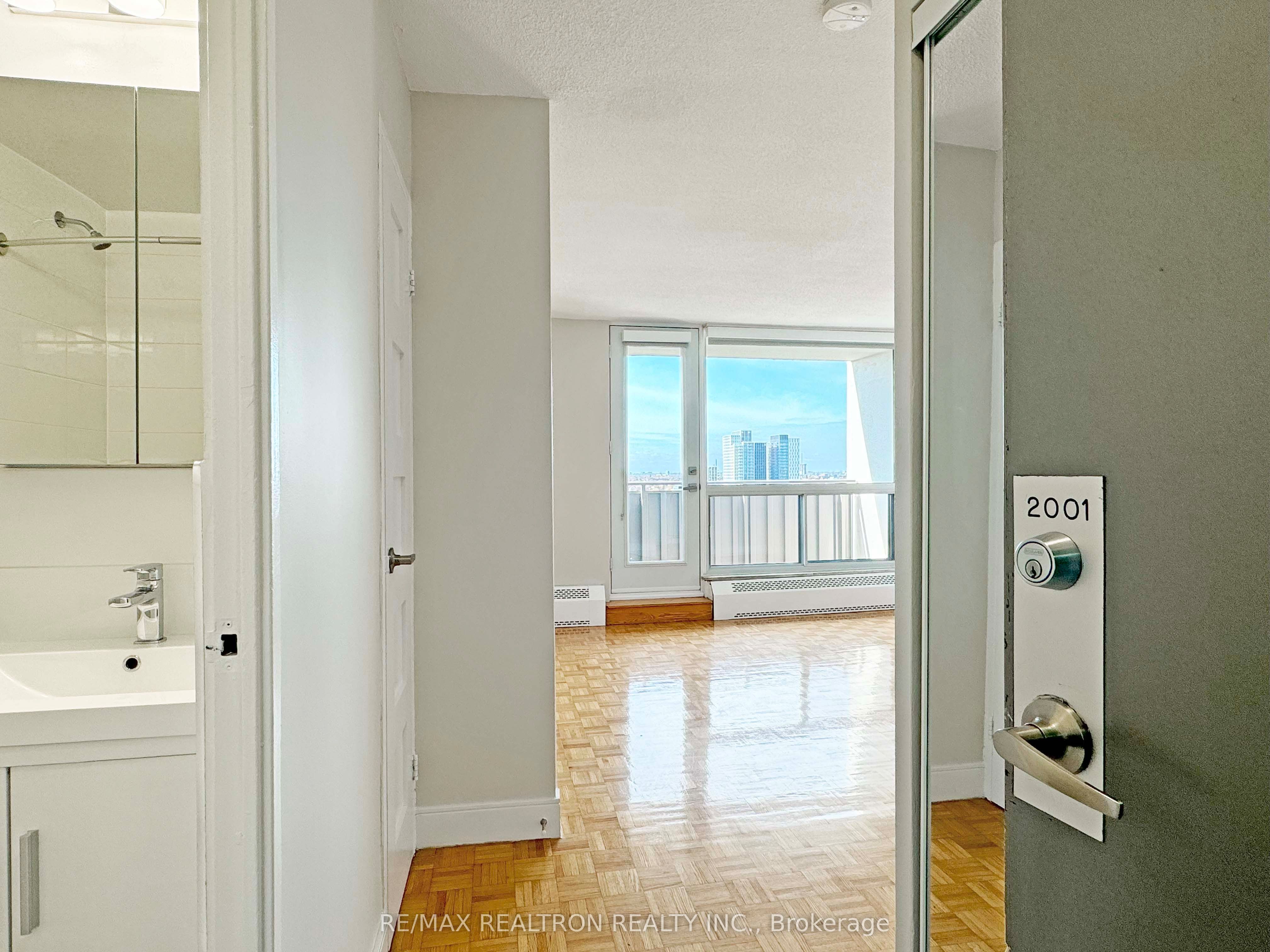 666 Spadina Avenue 1001, Toronto, ON M5S 2H8 photo 5