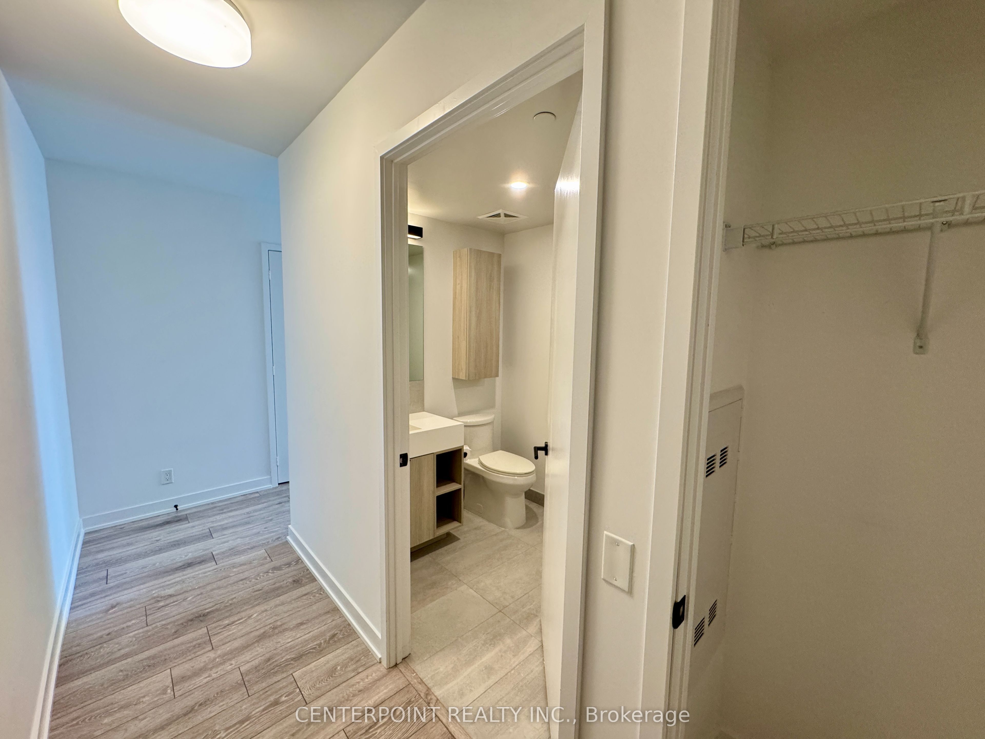 108 Peter Street 1906, Toronto, ON M5V 0W2 photo 2