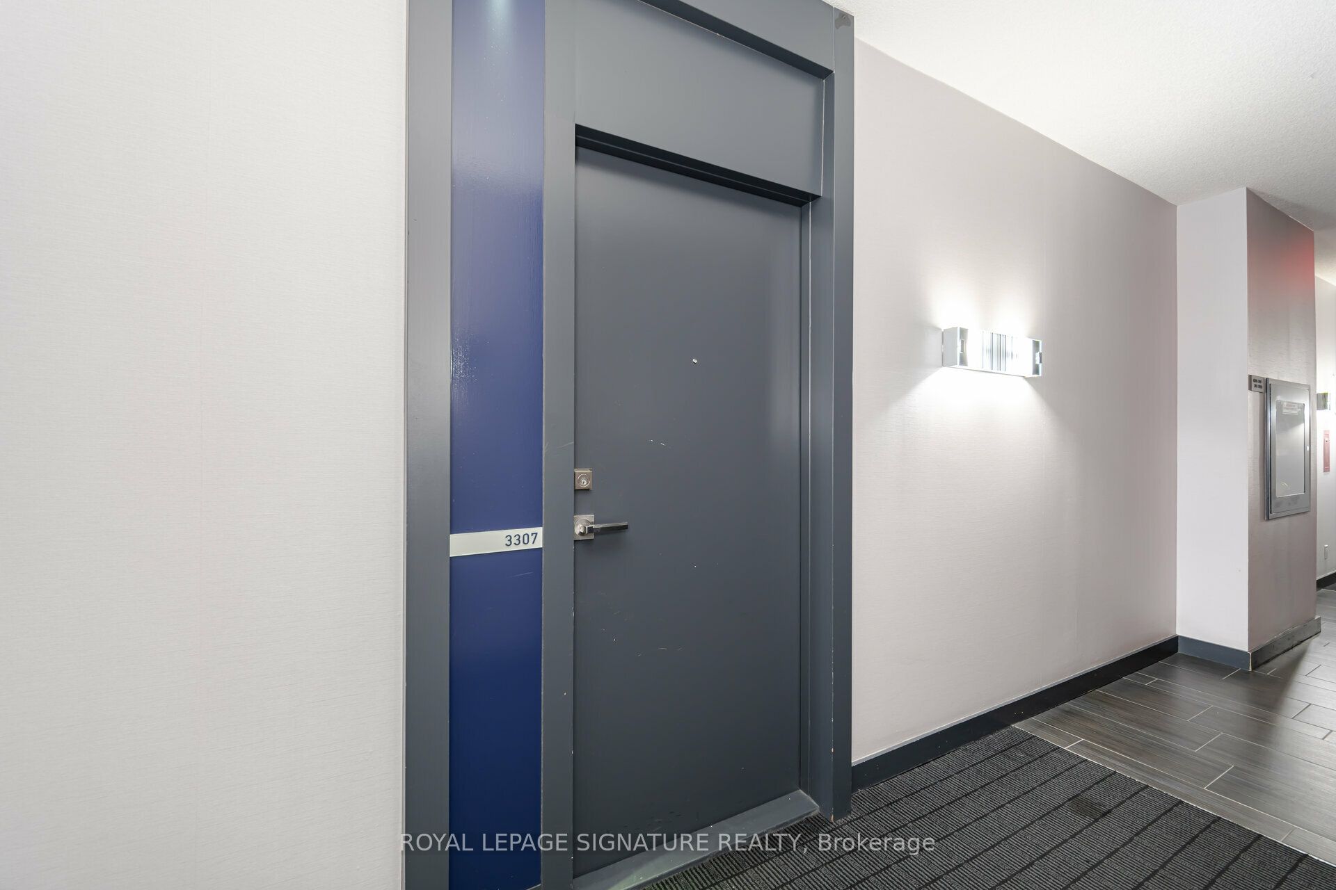 832 Bay Street 3307, Toronto, ON M5S 1Z6 photo 3