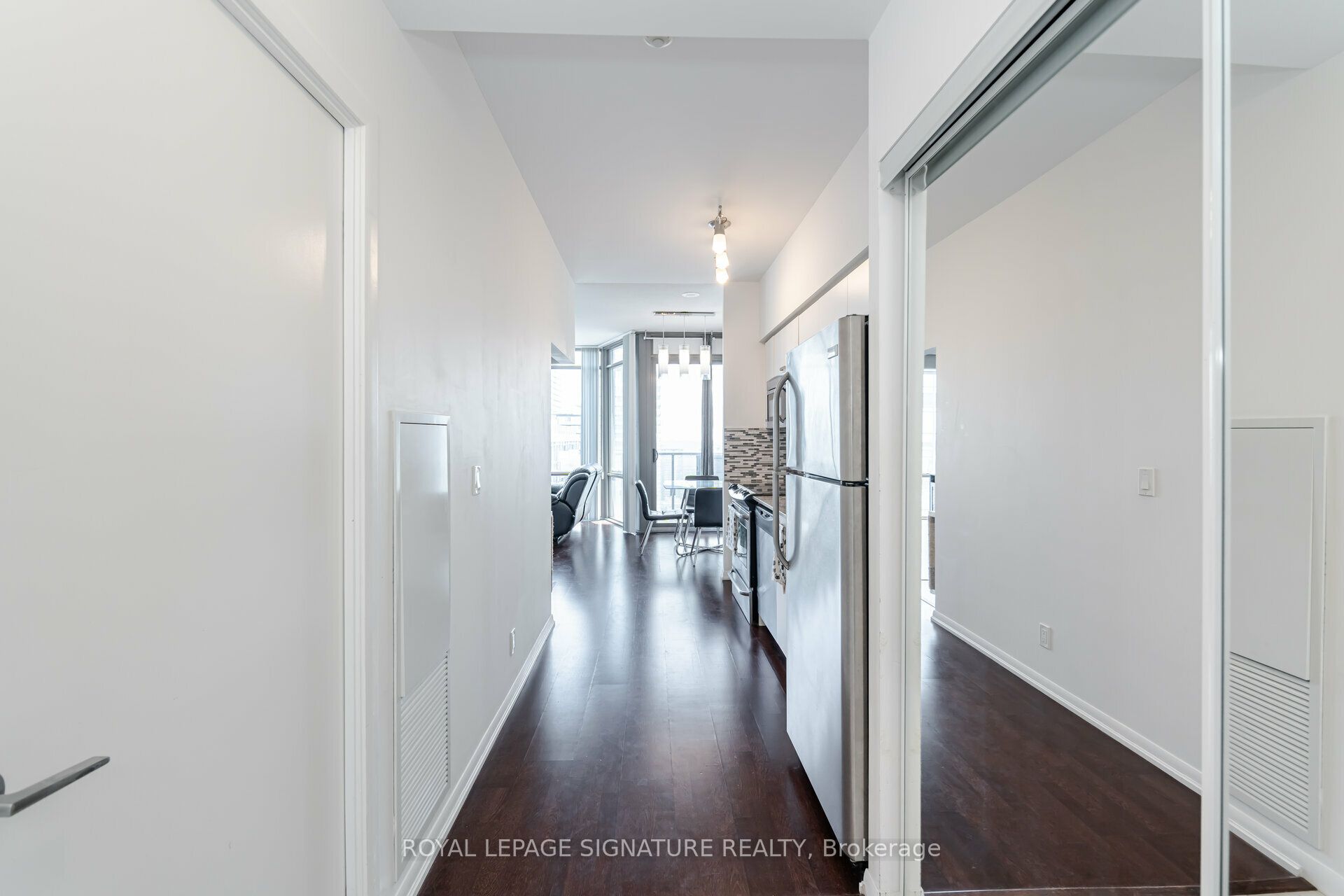 832 Bay Street 3307, Toronto, ON M5S 1Z6 photo 5