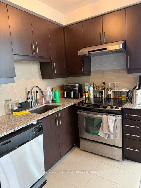 2756 OLD LESLIE Street 1116, Toronto, ON M2K 0E2 photo 4