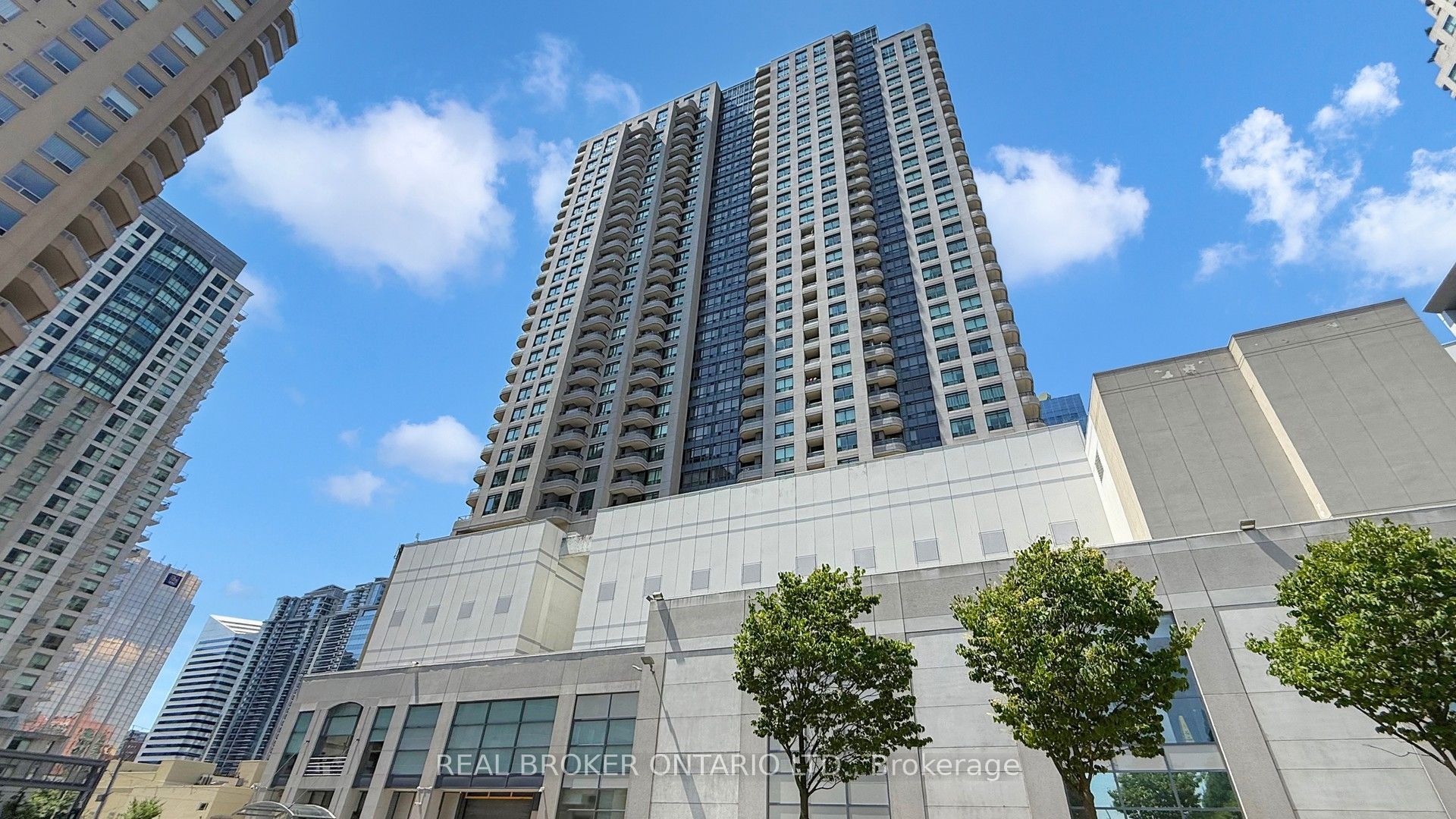 8 Hillcrest Avenue 505, Toronto, ON M2N 6Y6
