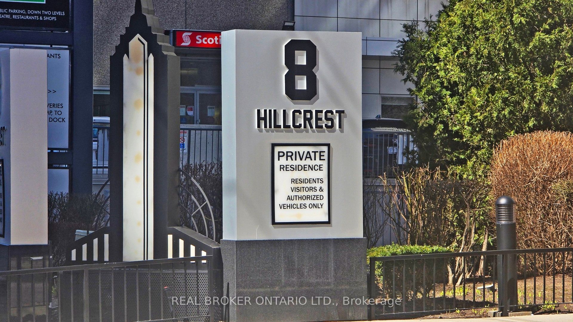 8 Hillcrest Avenue 505, Toronto, ON M2N 6Y6 photo 2