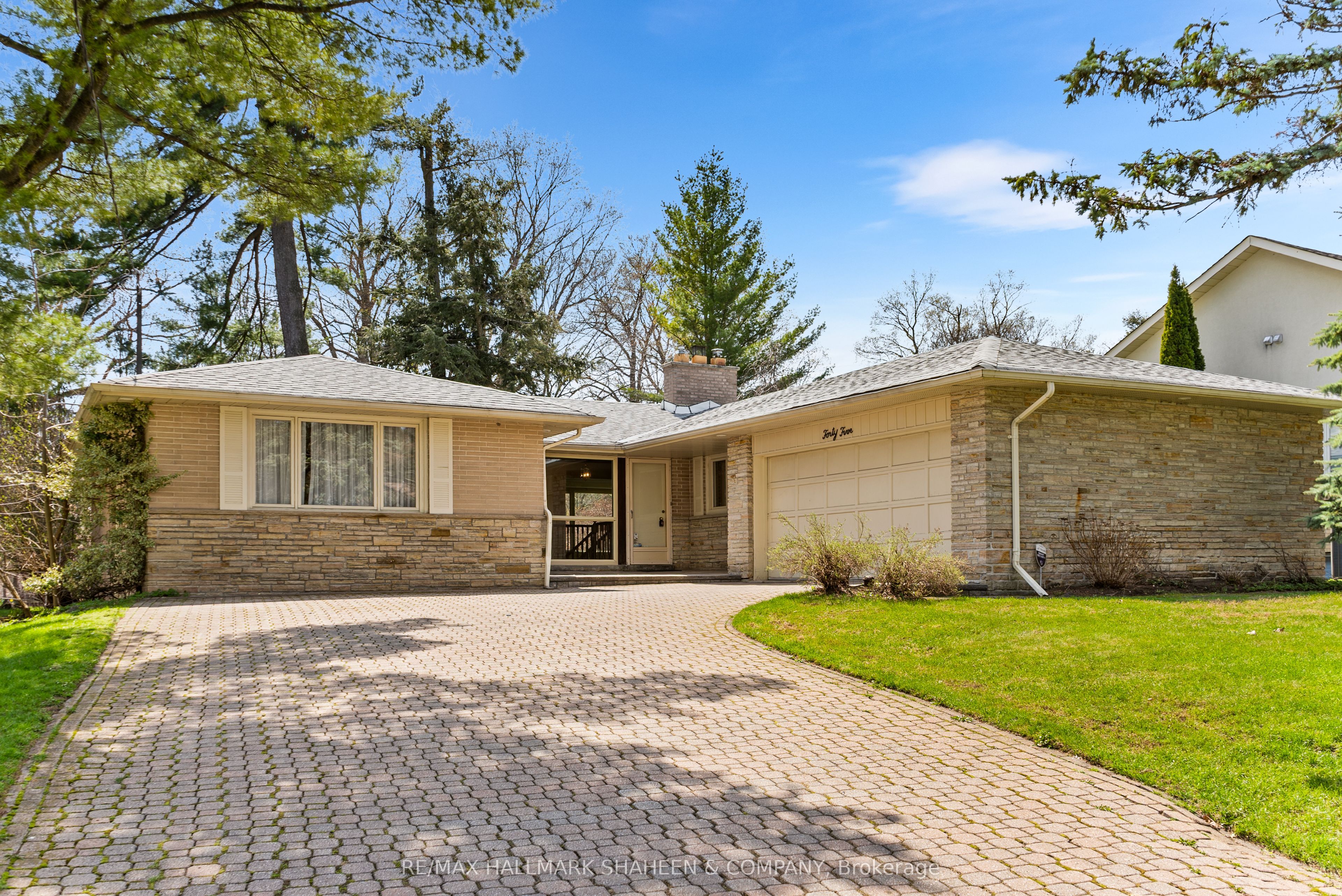 45 Hi Mount Drive, Toronto, ON M2K 1X3 photo 3