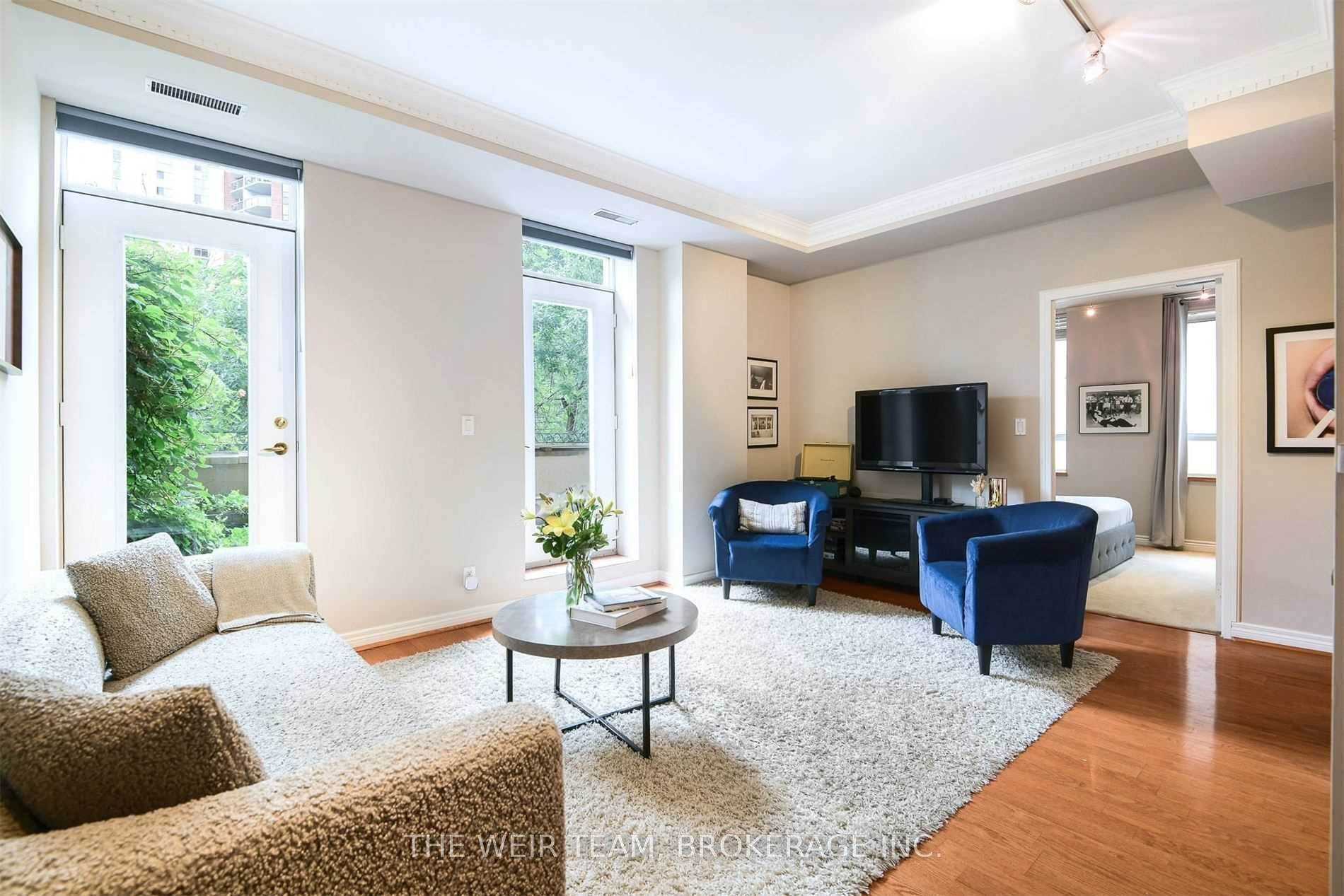 135 Maitland Street 202, Toronto, ON M4Y 1E5