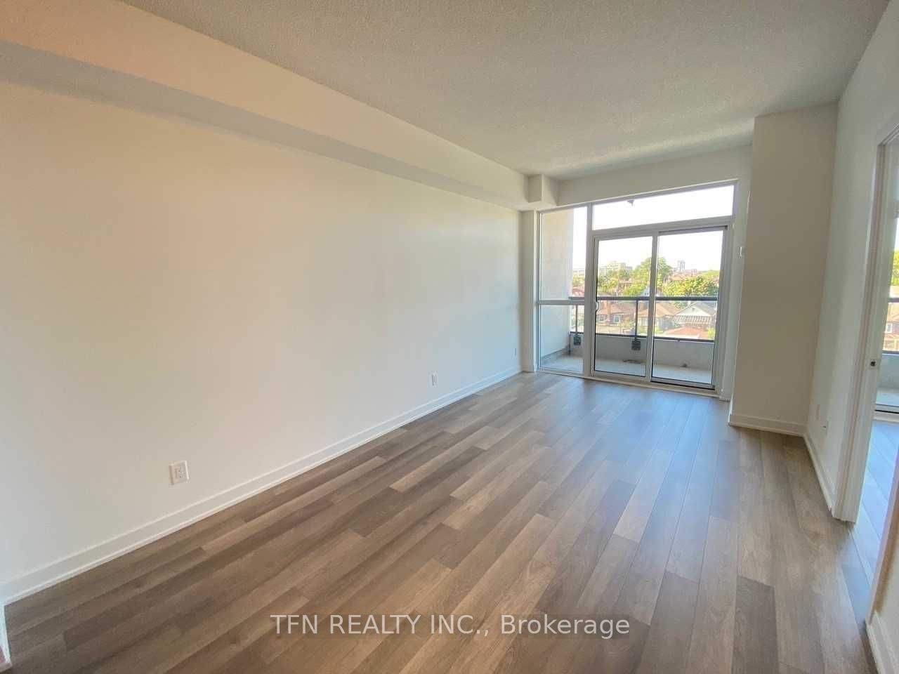 1603 Eglinton Avenue W 418, Toronto, ON M6E 0A1 photo 4