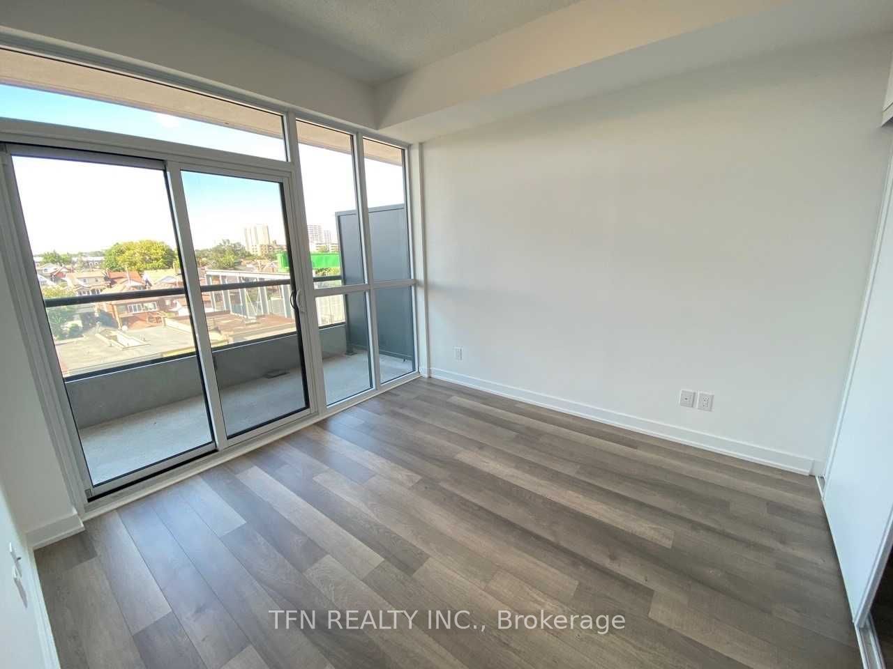 1603 Eglinton Avenue W 418, Toronto, ON M6E 0A1 photo 5