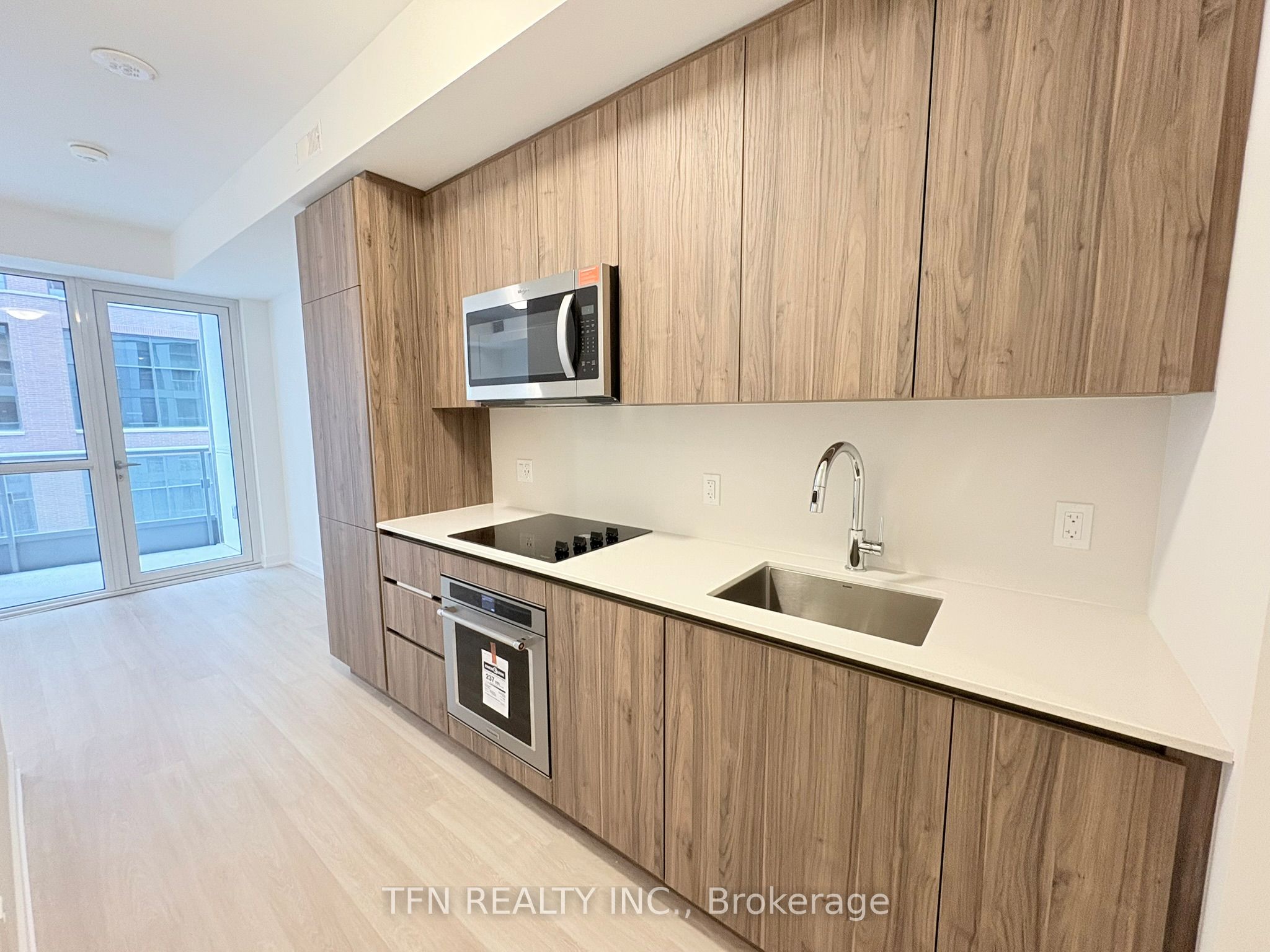 15 Richardson Street 427, Toronto, ON M5A 0Y5