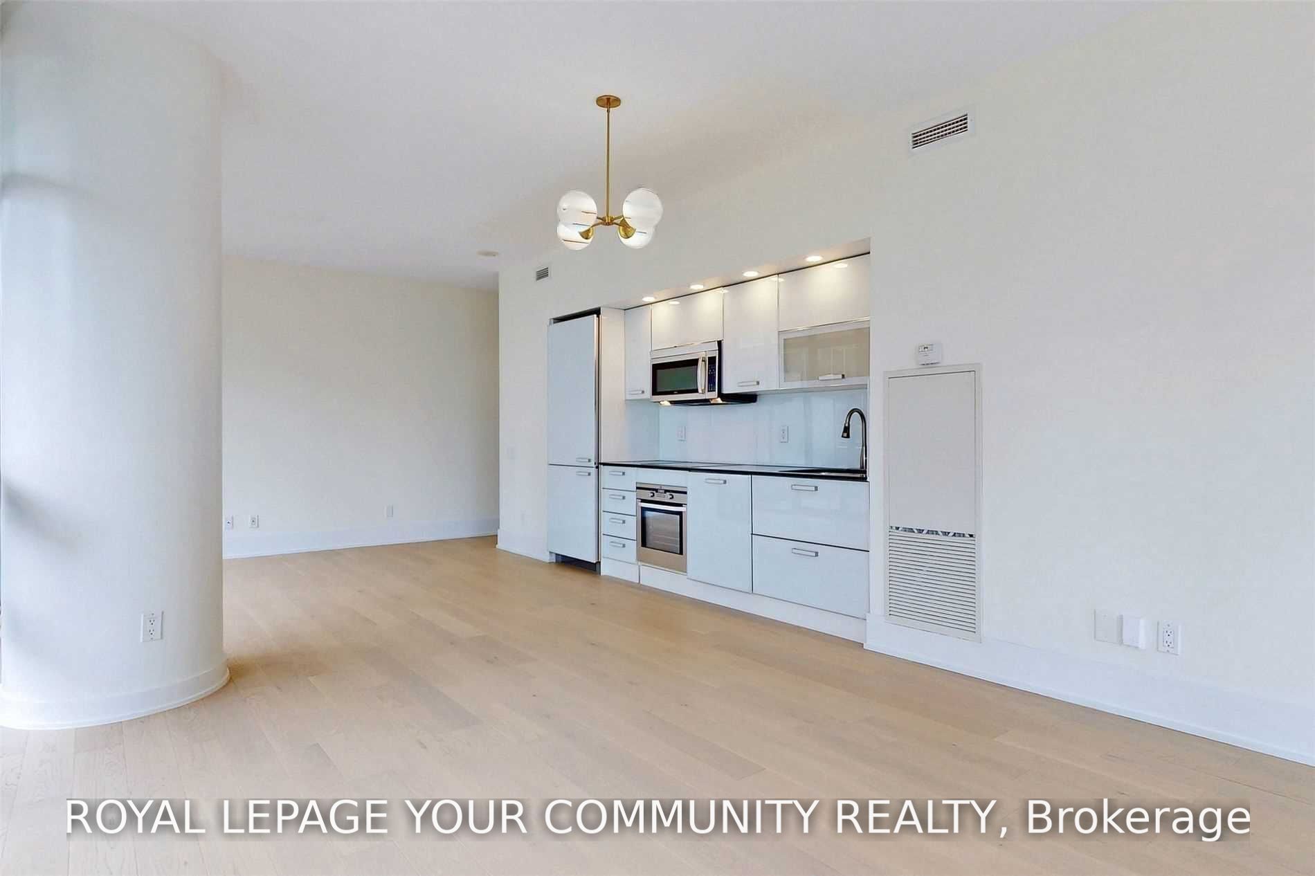 33 Charles Street E 603, Toronto, ON M4Y 1R9 photo 5