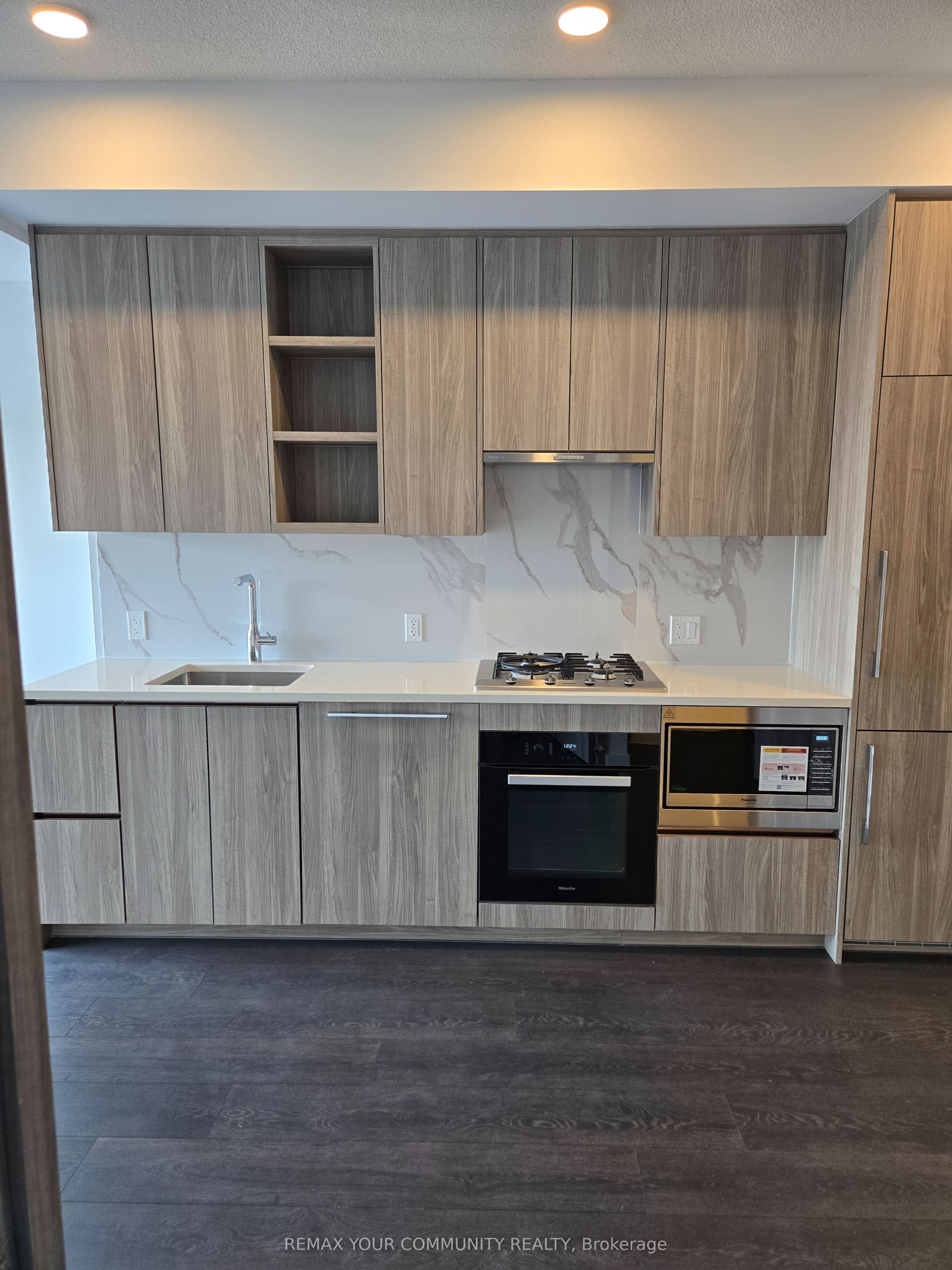 18 Esther Shiner Boulevard 1209, Toronto, ON M2K 0J7 photo 5