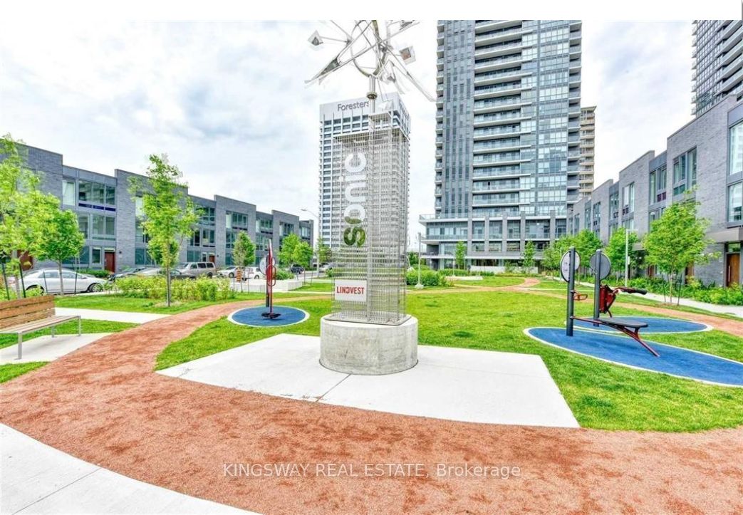 6 Sonic Way N501, Toronto, ON M3C 0P1