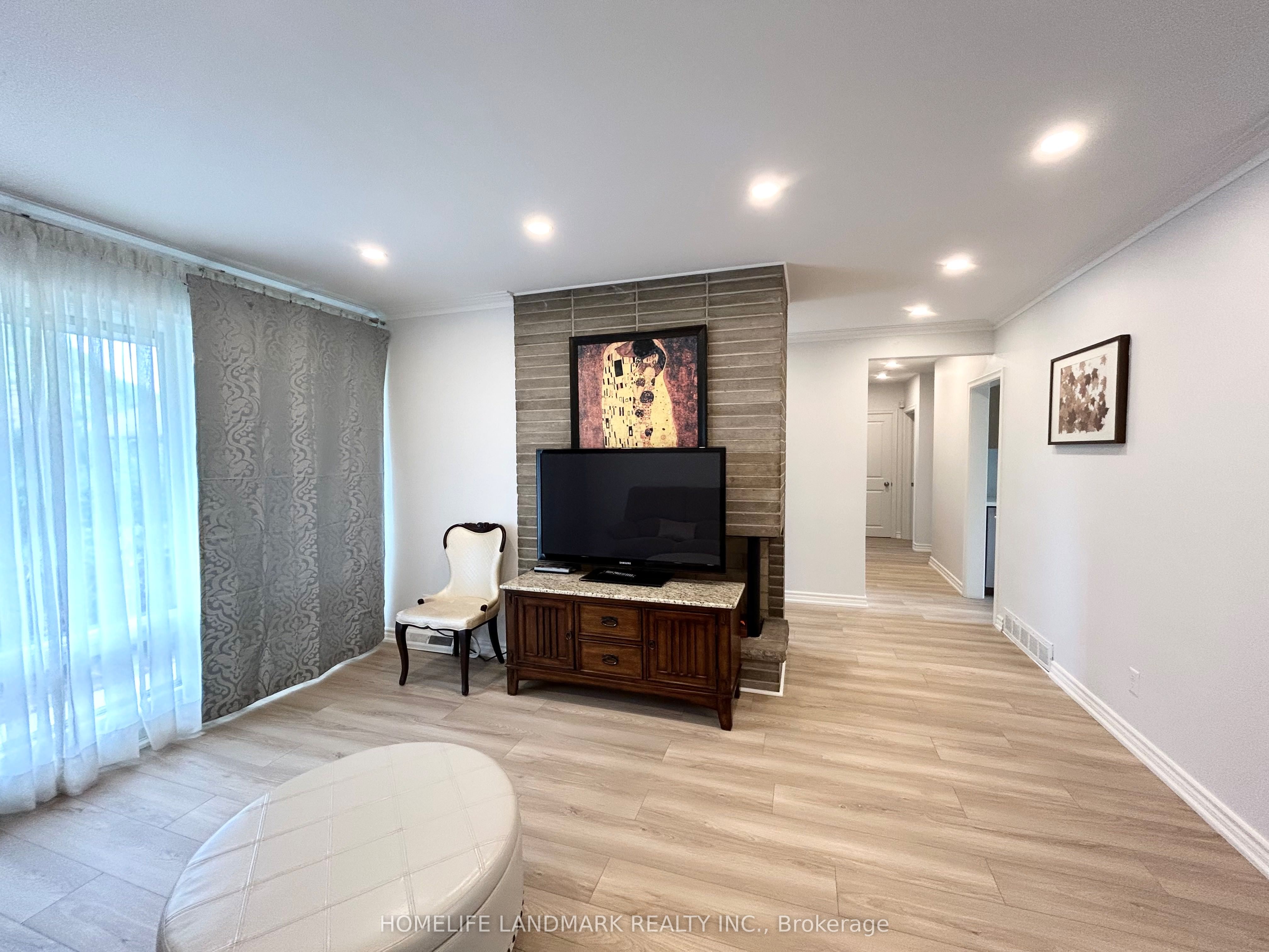 9 Terrington Court, Toronto, ON M3B 2J9 photo 5