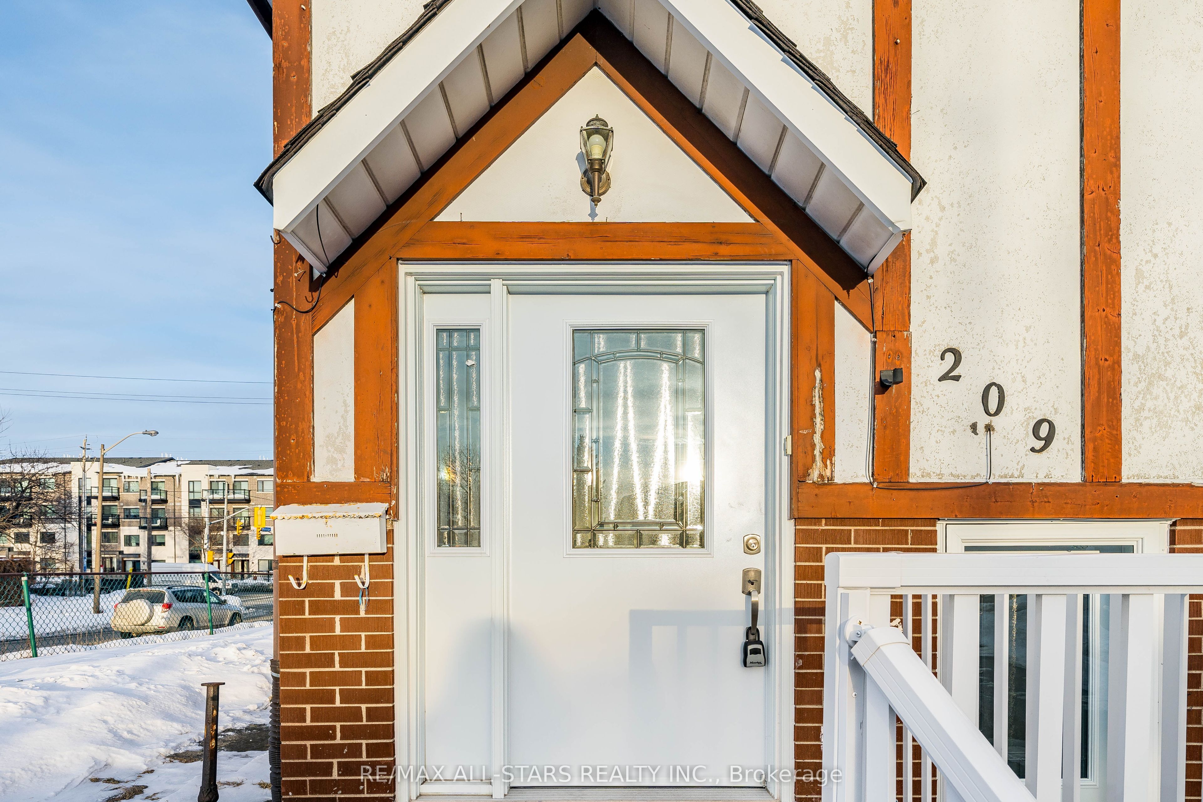 209 Apache Trail, Toronto, ON M2H 2J3 photo 3