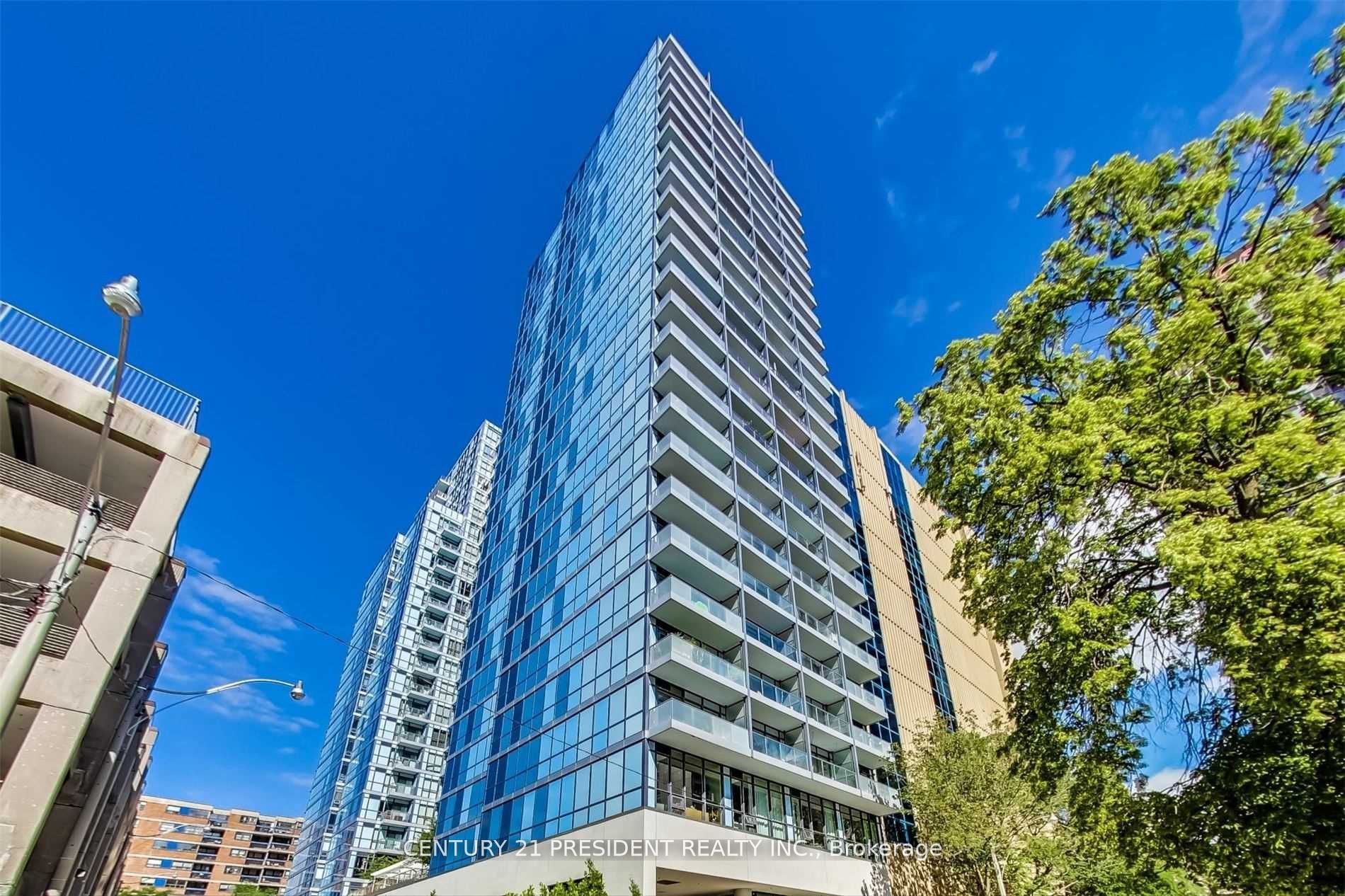 210 Simcoe Street 706, Toronto, ON M5T 1T4