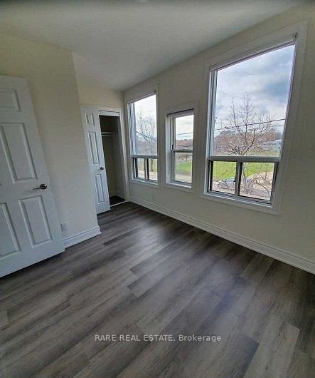 97 Christie Street 2nd Fl, Toronto, ON M6G 3B1 photo 3
