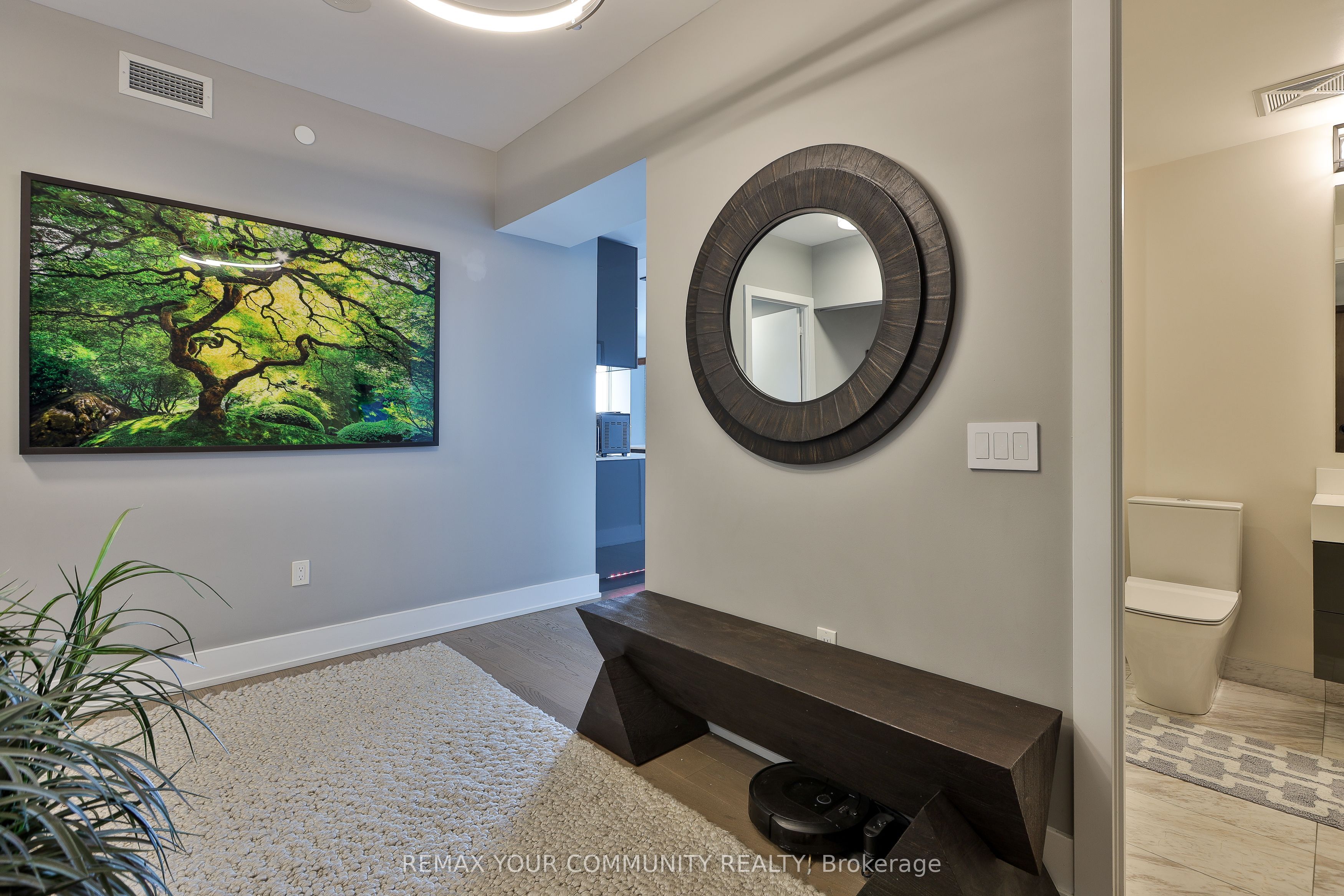 1 Yorkville Avenue 4301, Toronto, ON M4W 0B1 photo 4