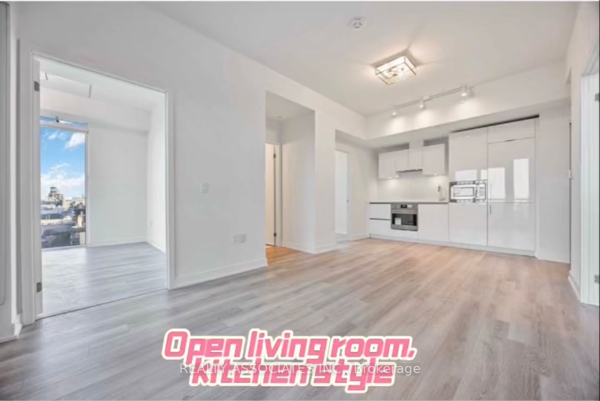 121 St Patrick Street 1713, Toronto, ON M5T 0B8