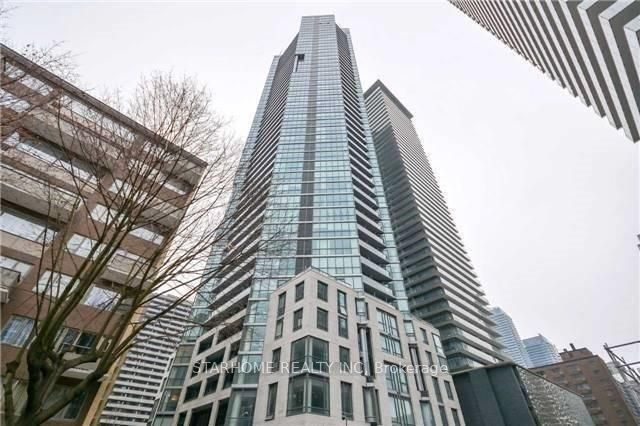 45 Charles Street E 1810, Toronto, ON M4Y 1S2