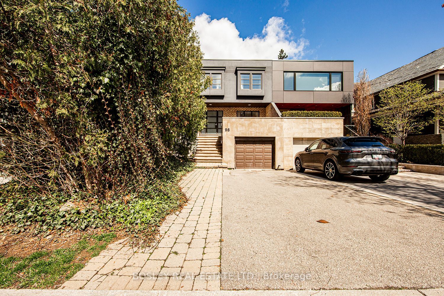 98 Sherwood Avenue, Toronto, ON M4P 2A7
