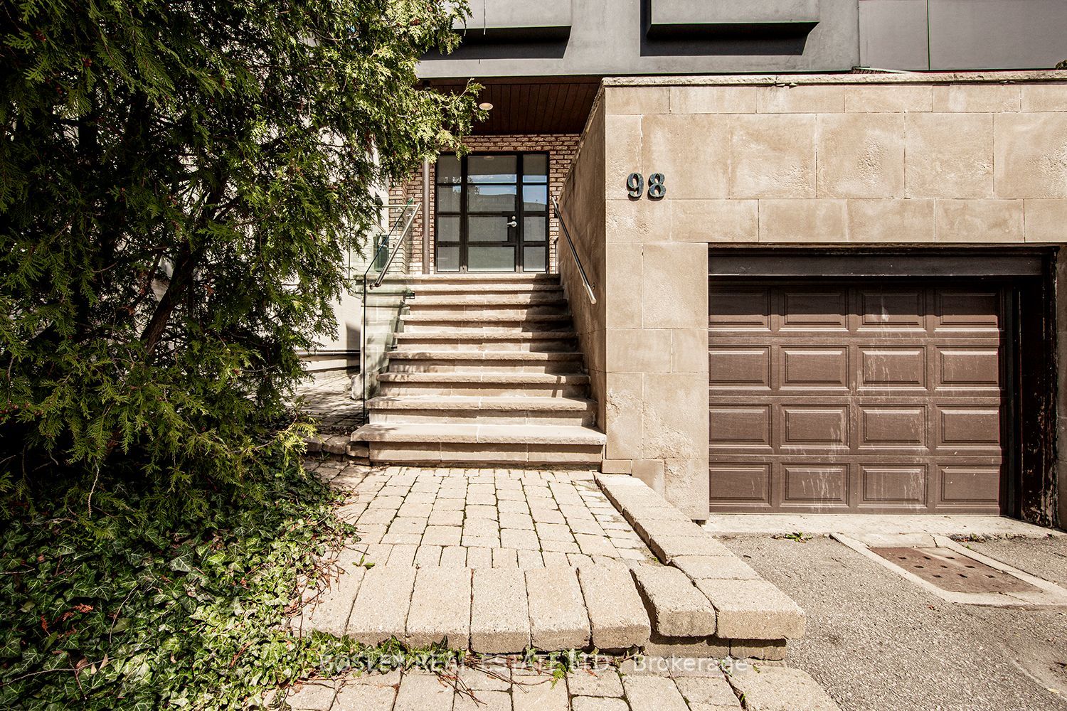 98 Sherwood Avenue, Toronto, ON M4P 2A7 photo 2
