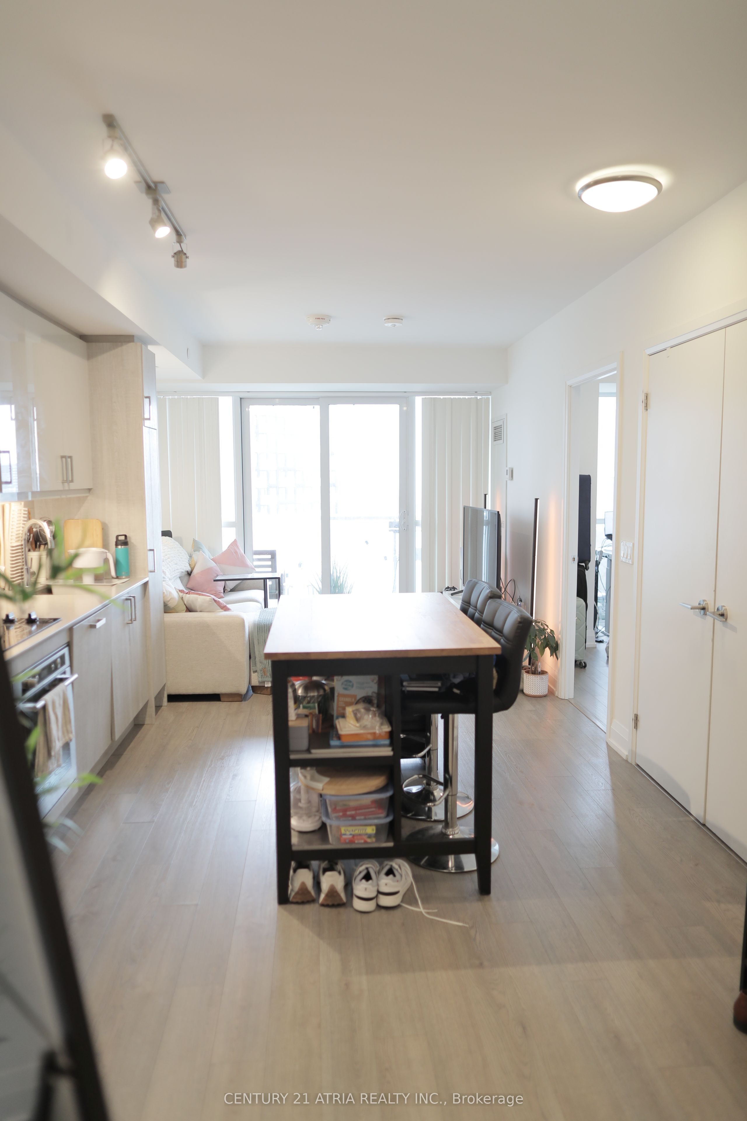 77 Mutual Street 2403, Toronto, ON M5B 0B9