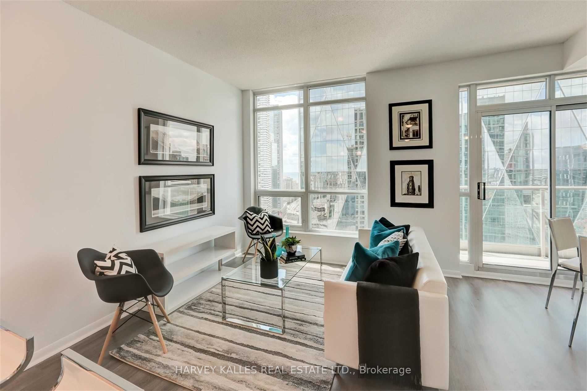 18 Yonge Street 3312, Toronto, ON M5E 1Z8 photo 5