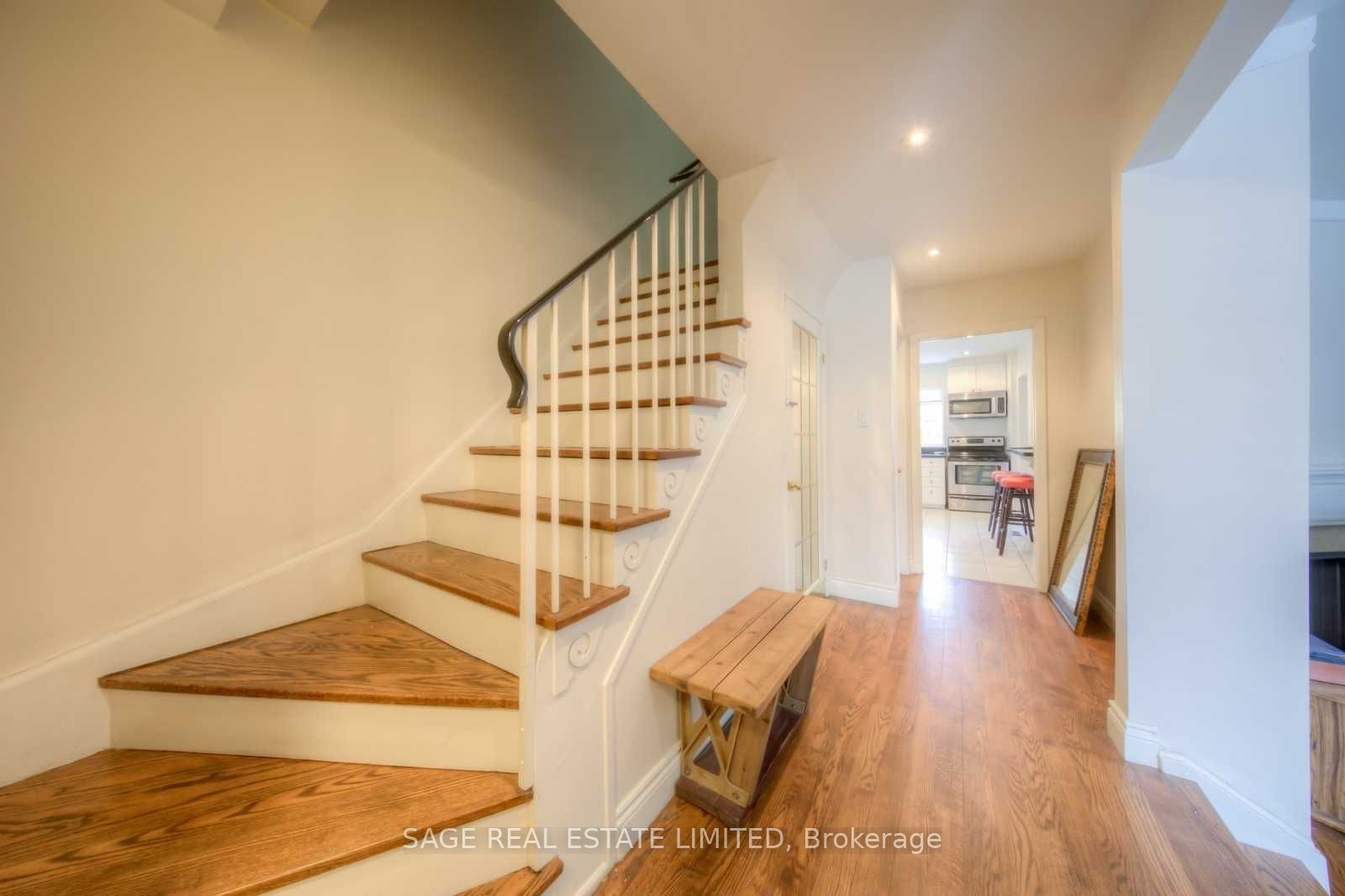 230 Balliol Street Main, Toronto, ON M4S 1C5 photo 3